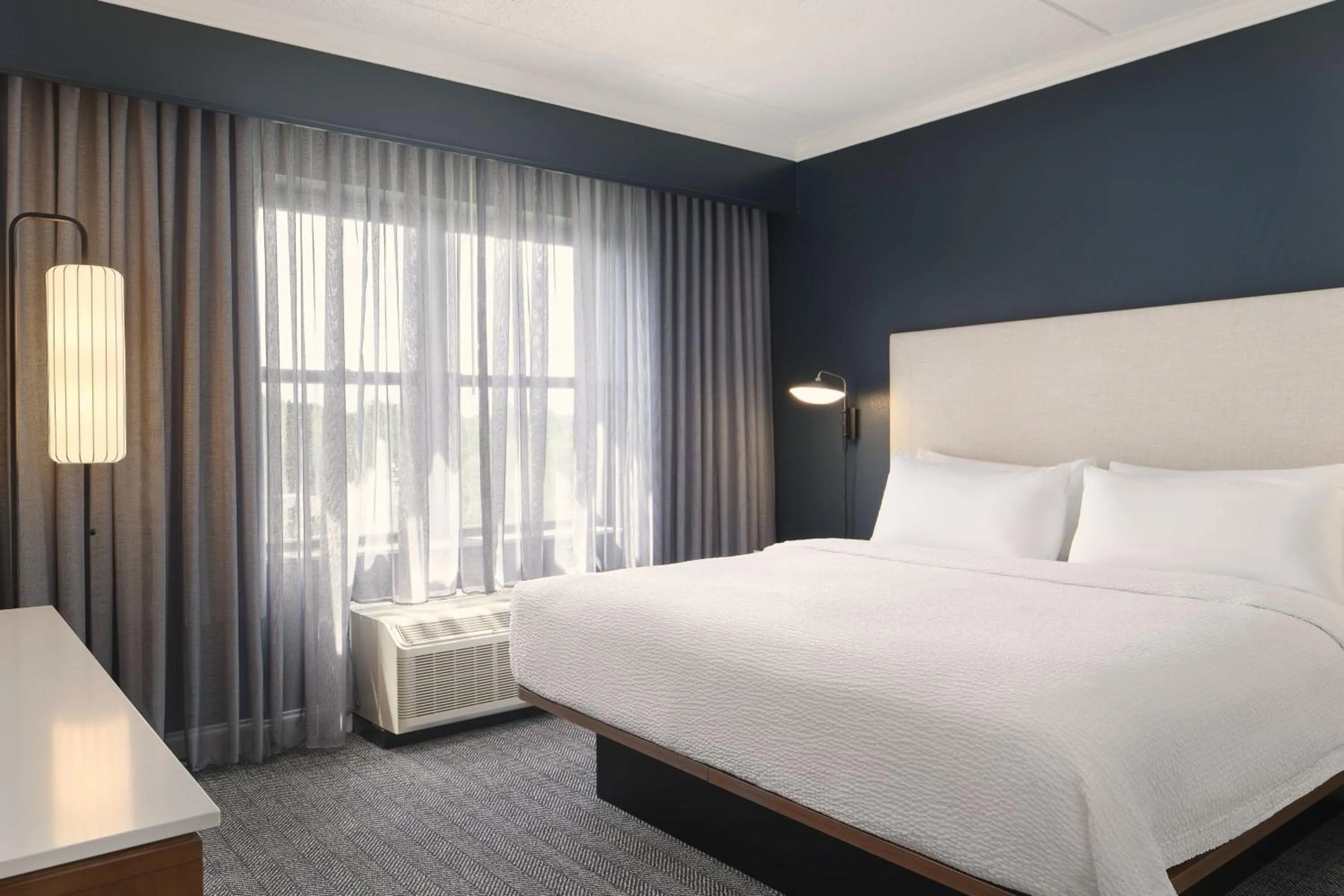 Bedroom, Bed in Courtyard by Marriott Saratoga Springs