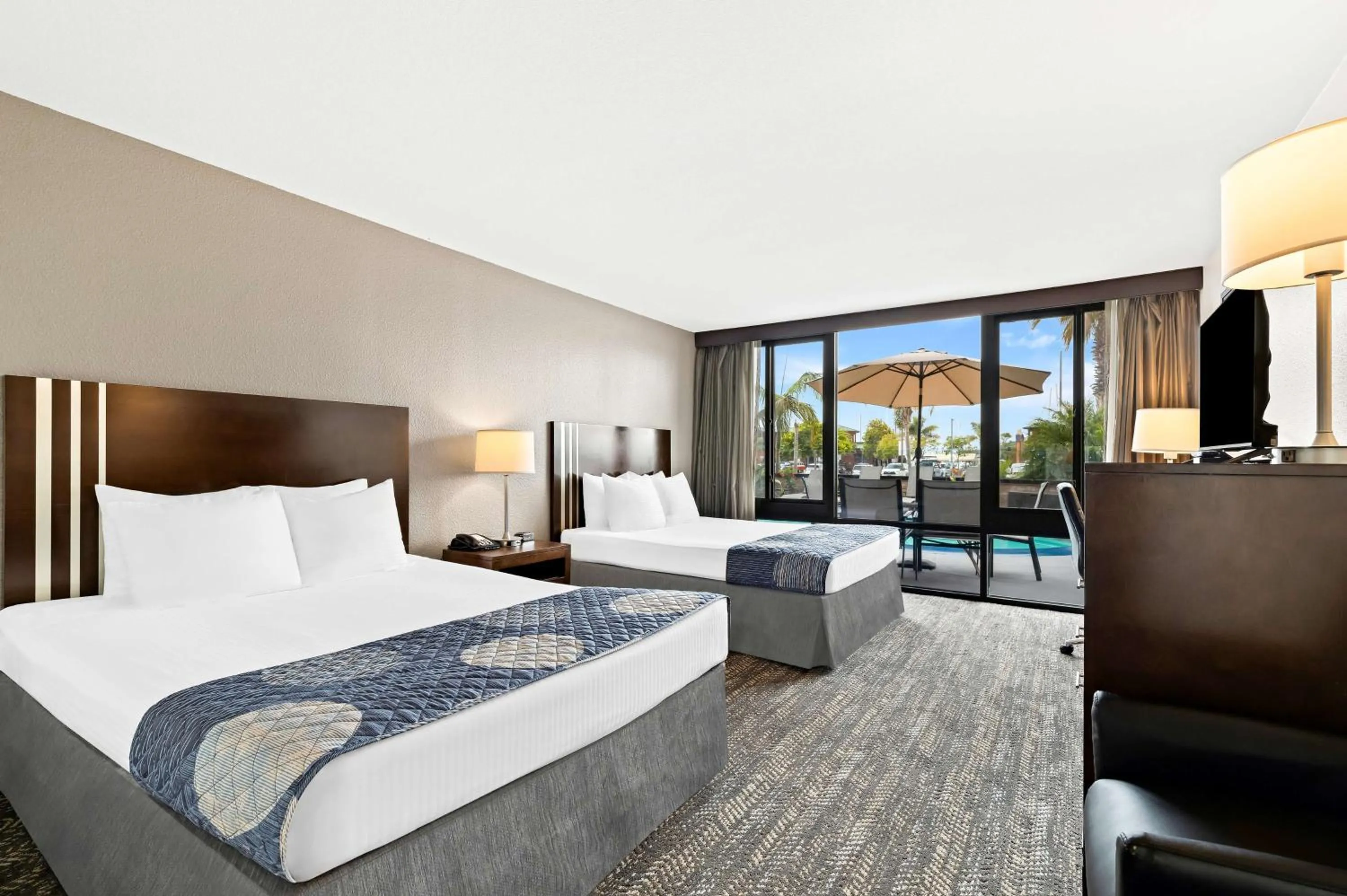 Bedroom, Bed in Best Western Yacht Harbor Hotel