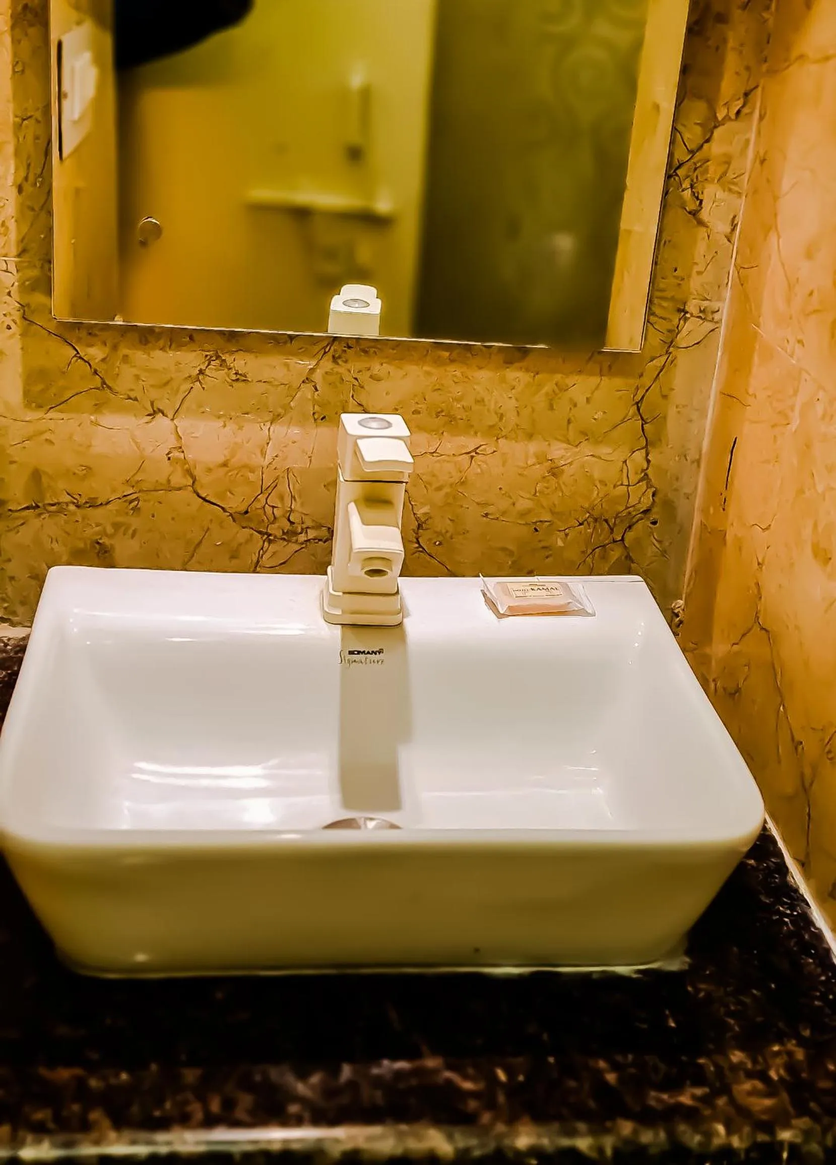 Hotel Kamal Nearest To Taj Mahal