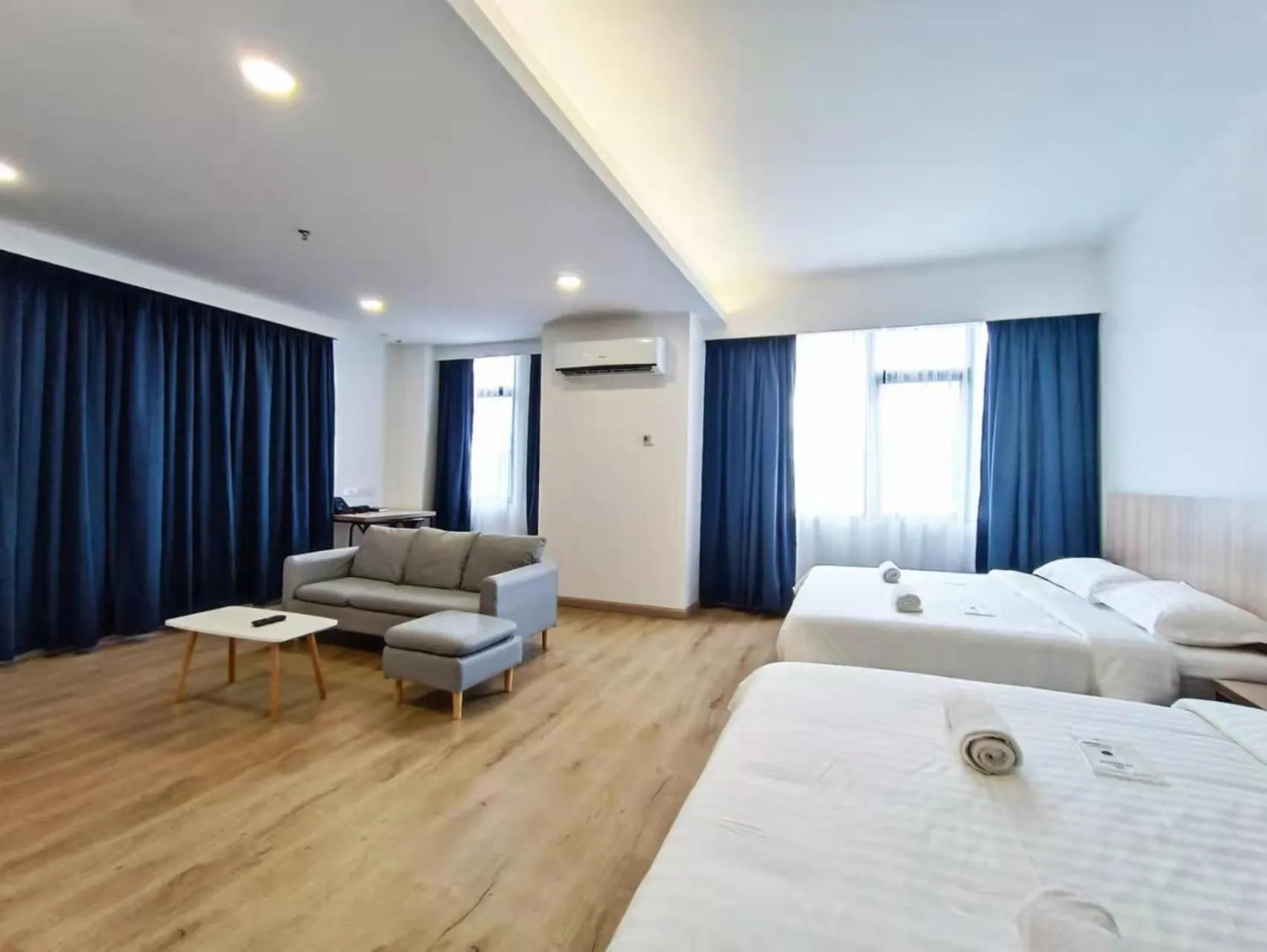 Bedroom, Bed in Starlink Hotel