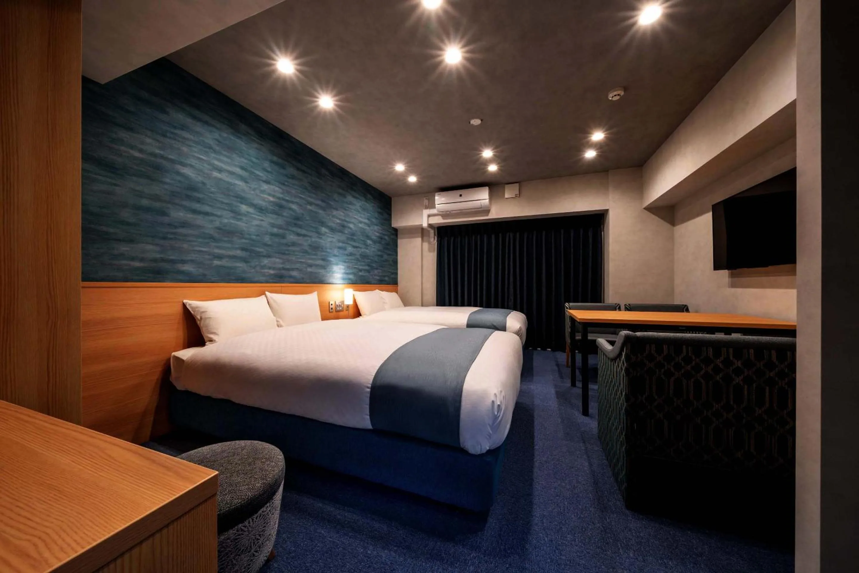 Bedroom, Bed in RESI STAY Kyo Ryuvilux Nijo