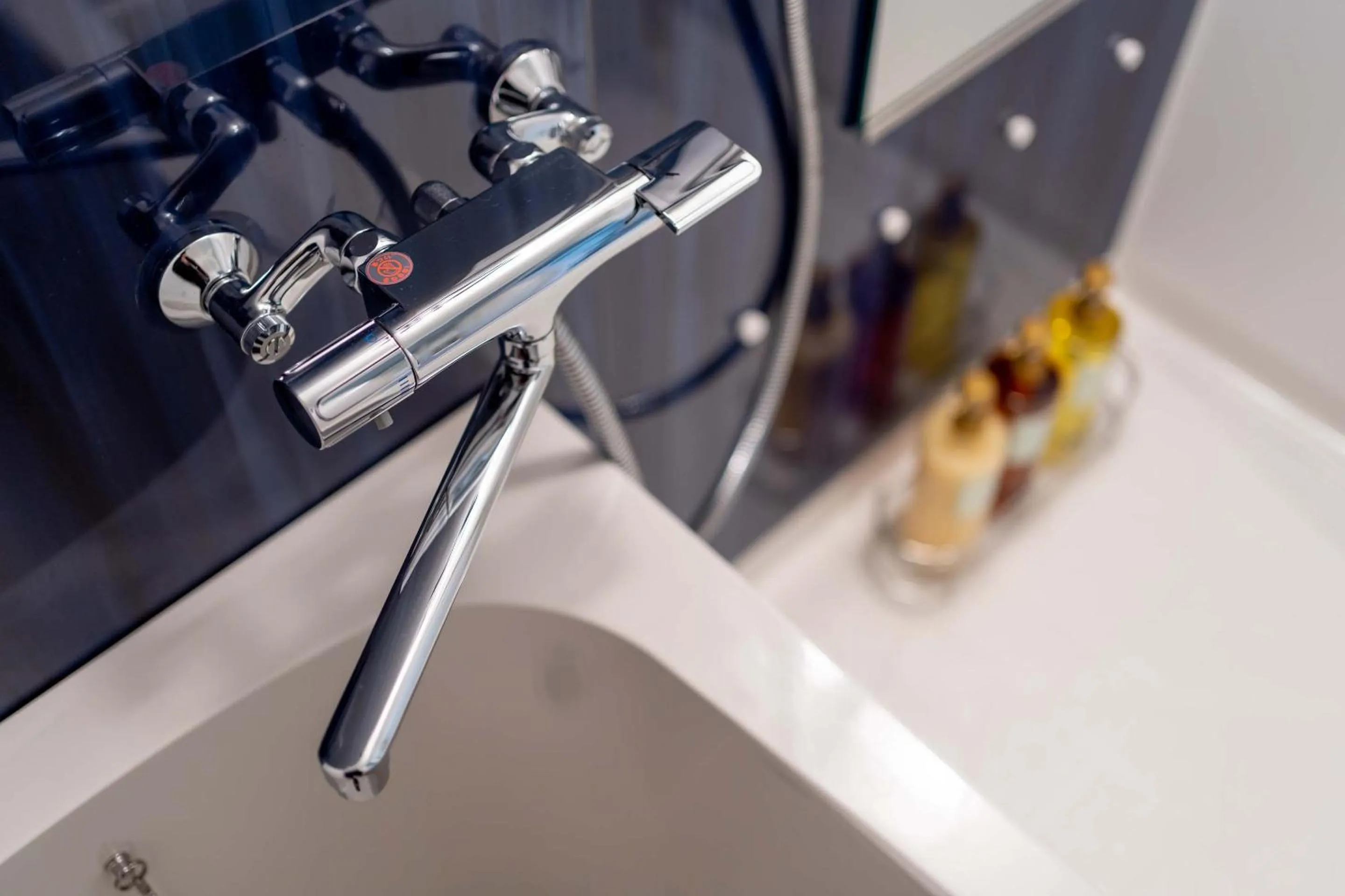 Shower in RESI STAY Kyo Ryuvilux Nijo