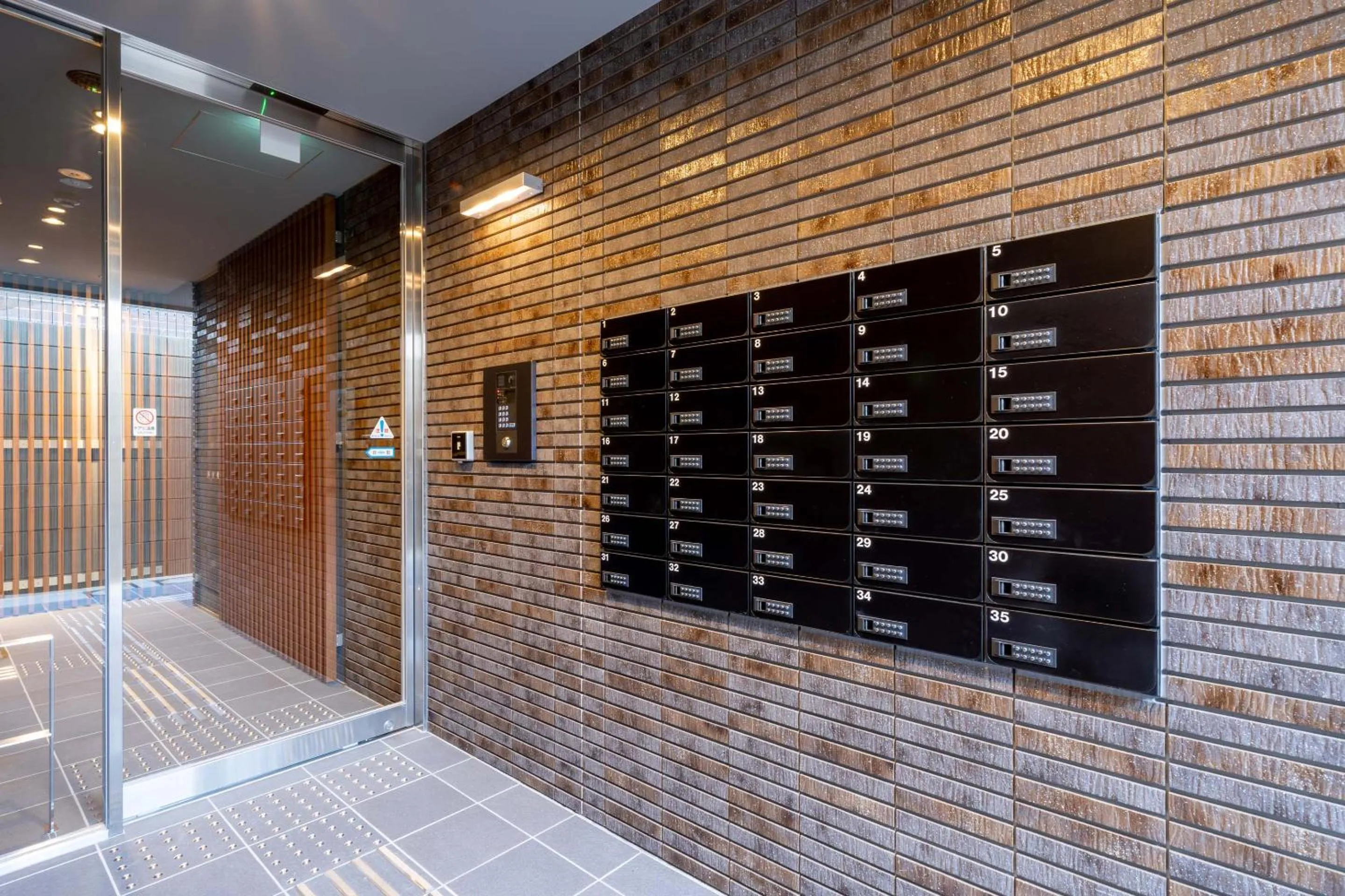 Property building in RESI STAY Kyo Ryuvilux Nijo