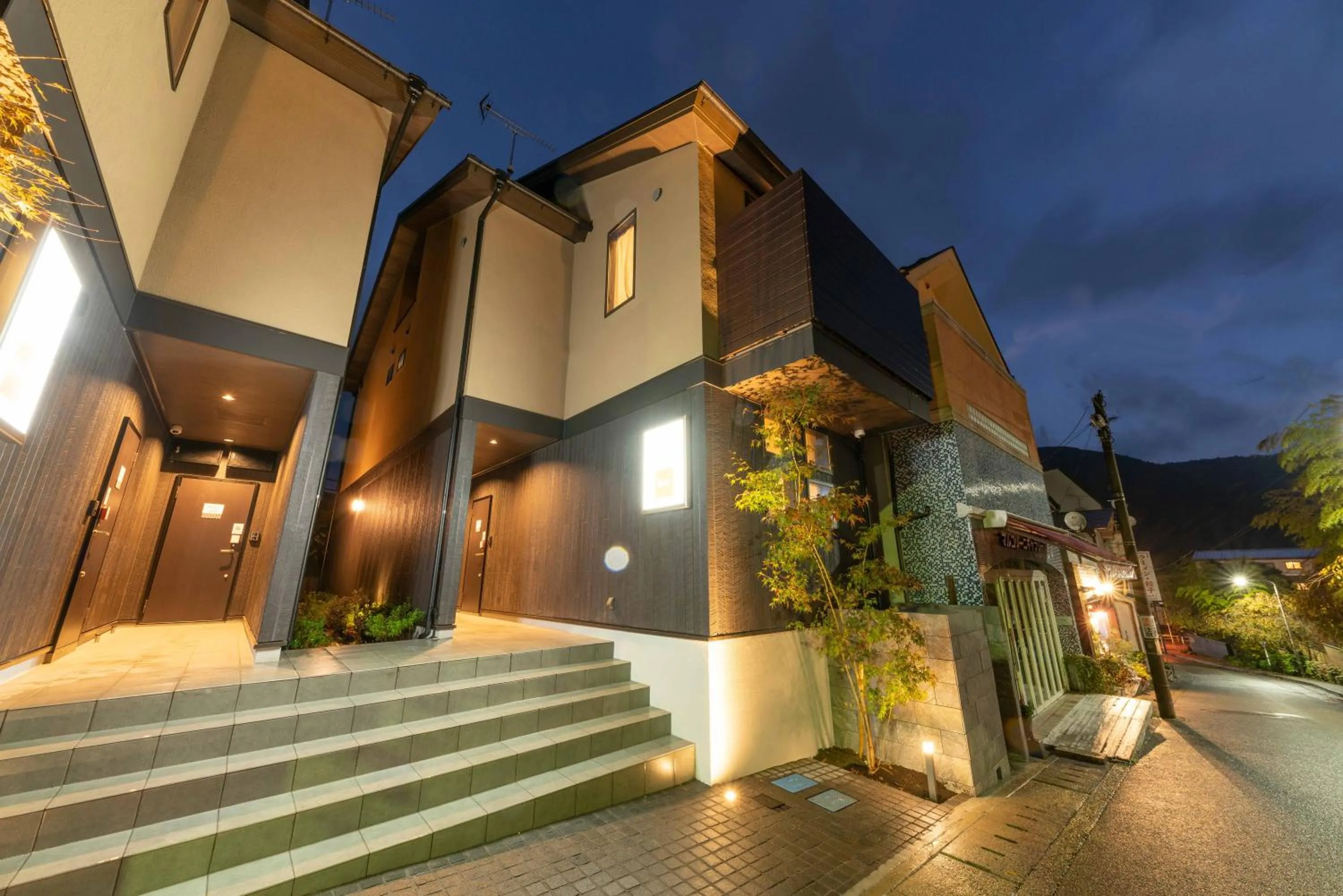 Property building in スタジオーネ 箱根強羅 East - Stagione Hakone Gora East