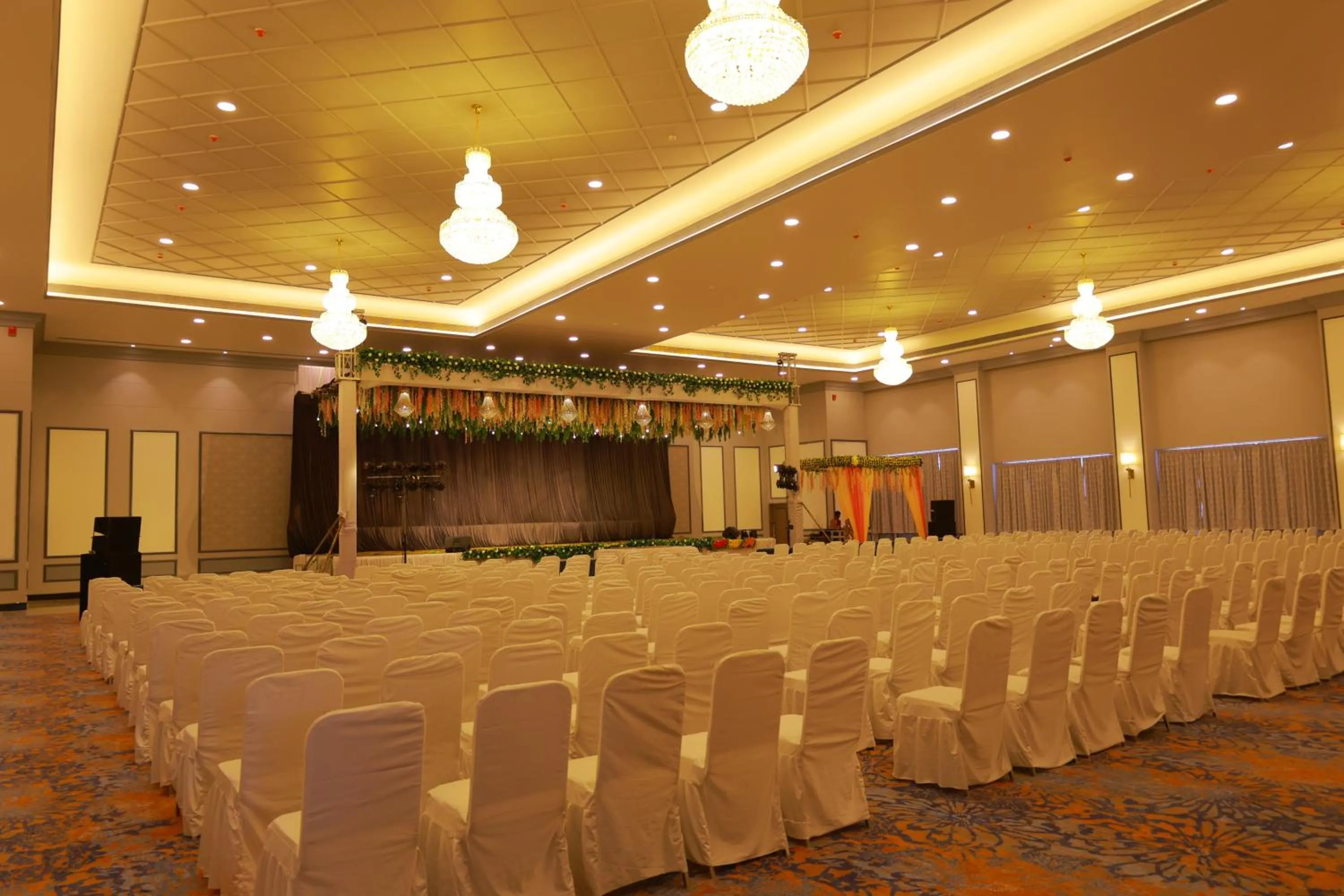 Meeting/conference room in Grand Sarovar Portico, Latur