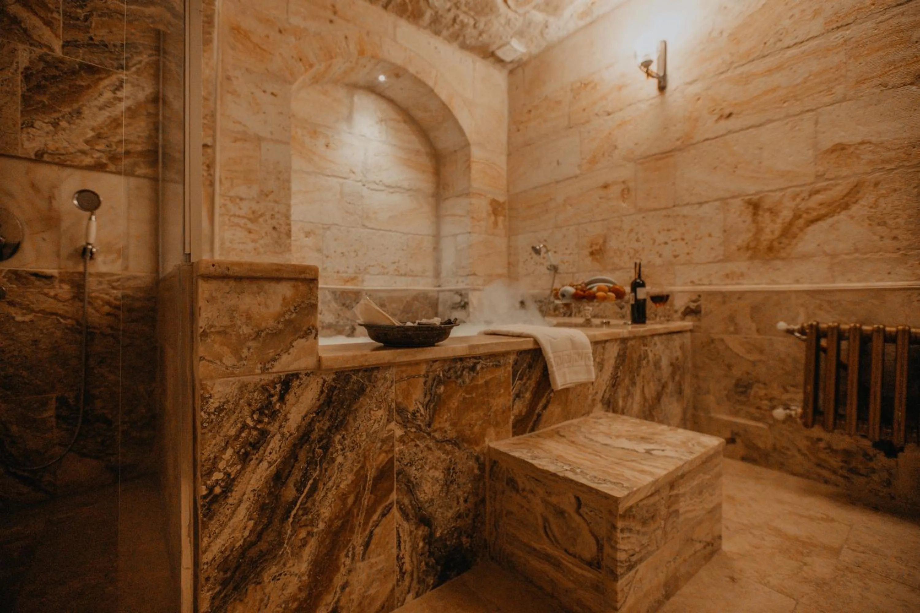 Bath in Serenus Cave Suites
