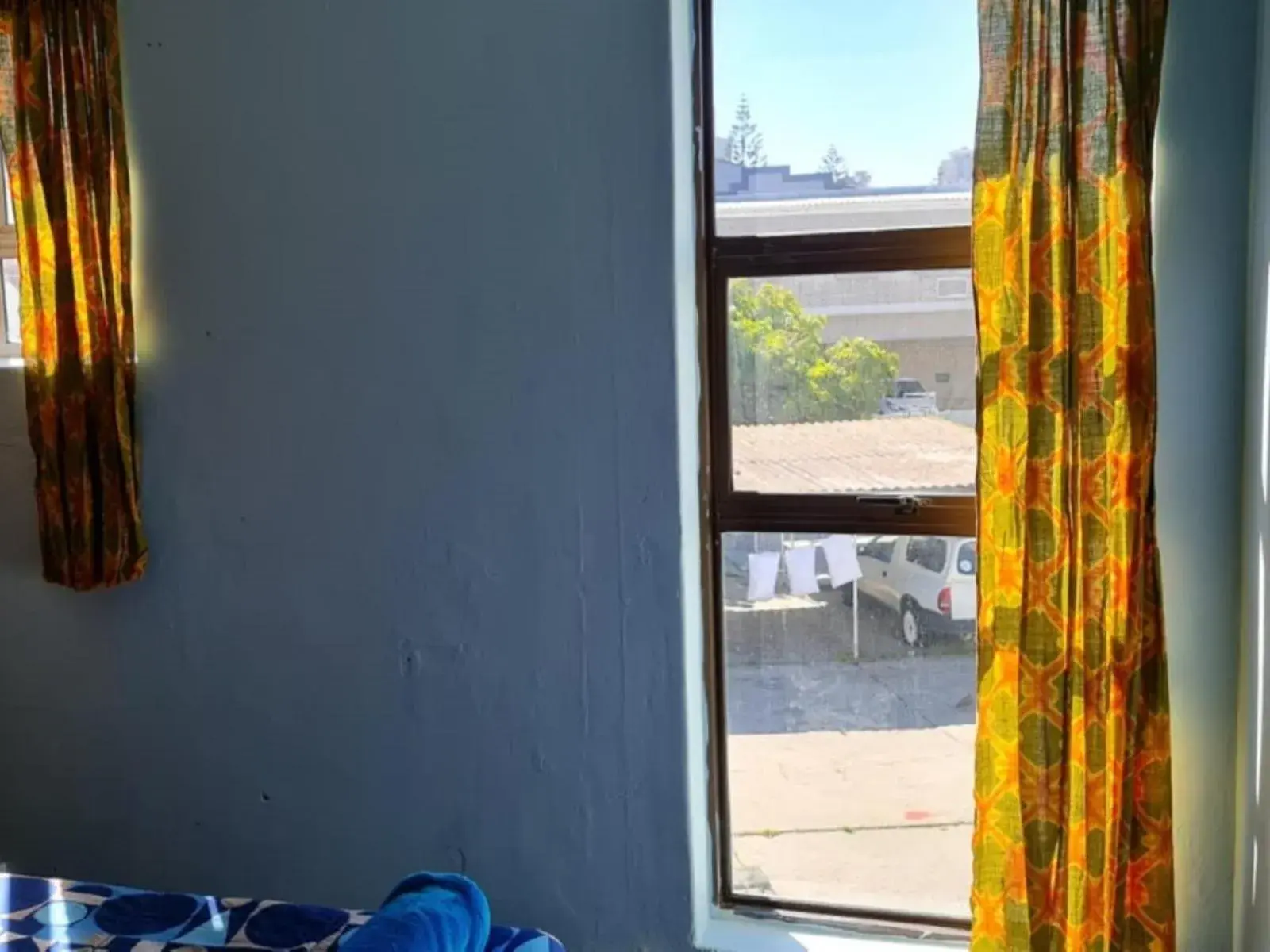 Property building in Sunset beach backpackers Property building in Sunset beach backpackers