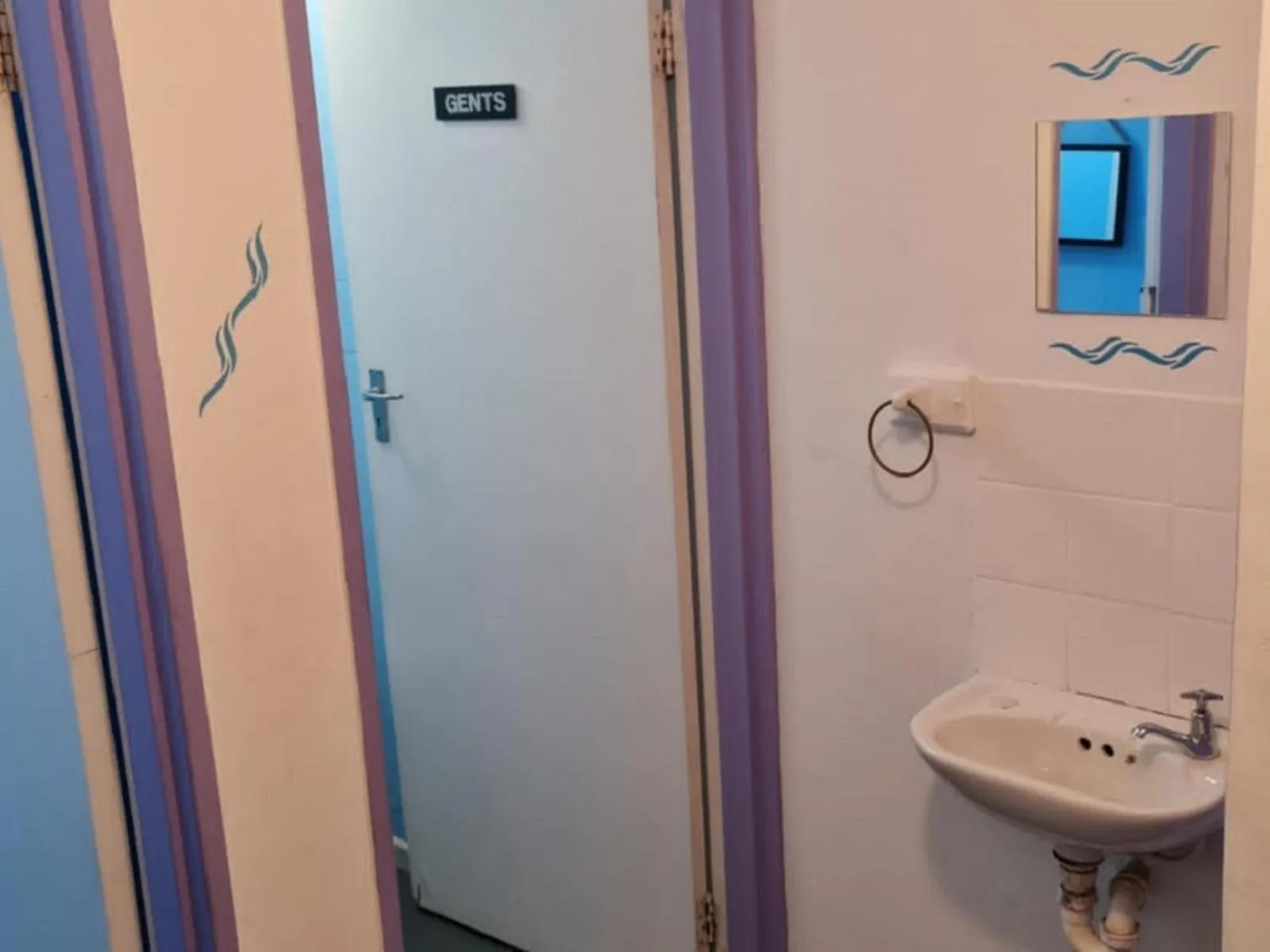 Bathroom in Sunset beach backpackers