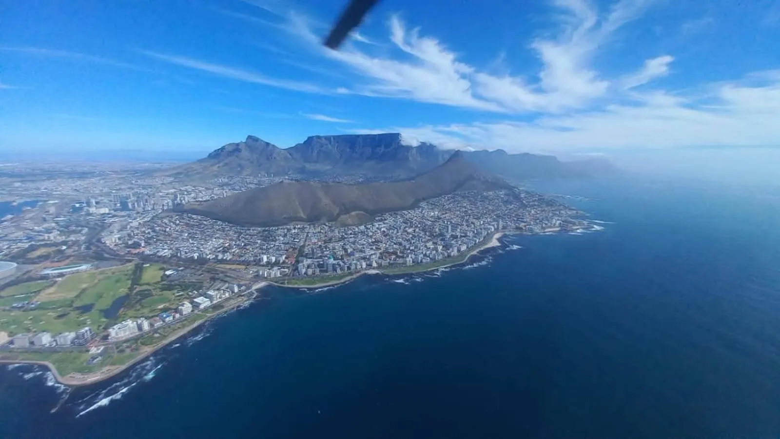 Bird's eye view in Sunset beach backpackers