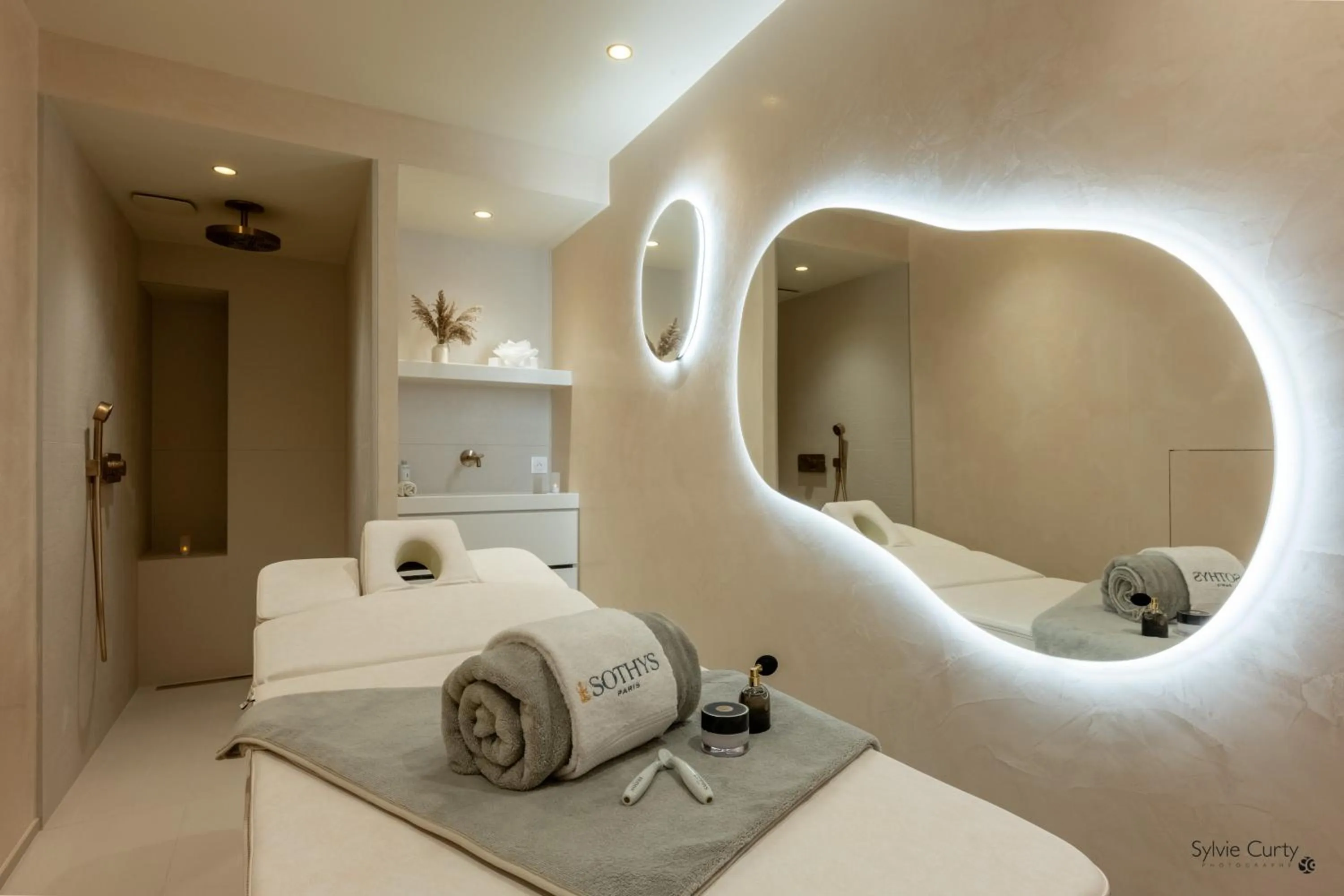 Massage in Hôtel La Monnaie Arty & Spa