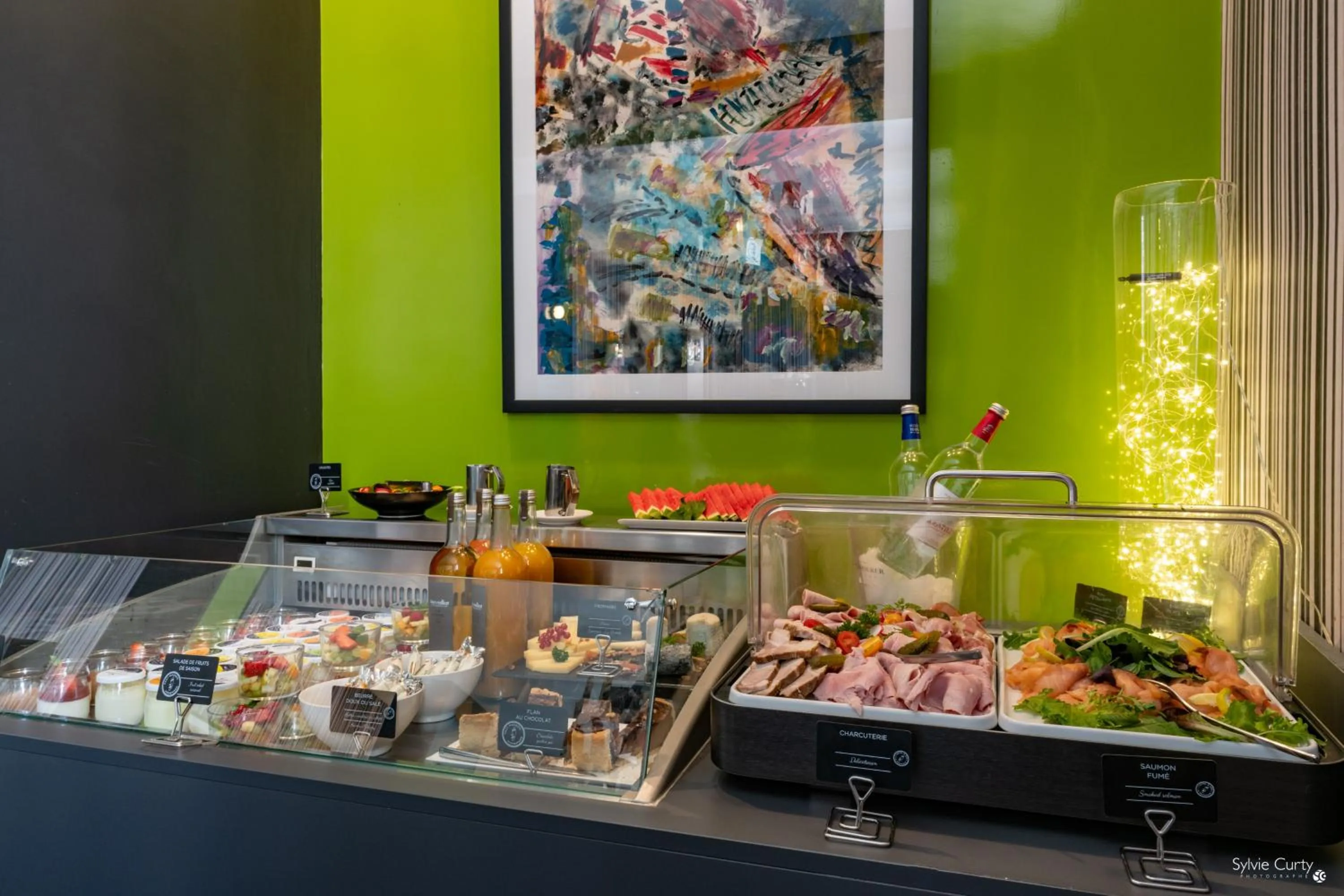 Breakfast in Hôtel La Monnaie Arty & Spa