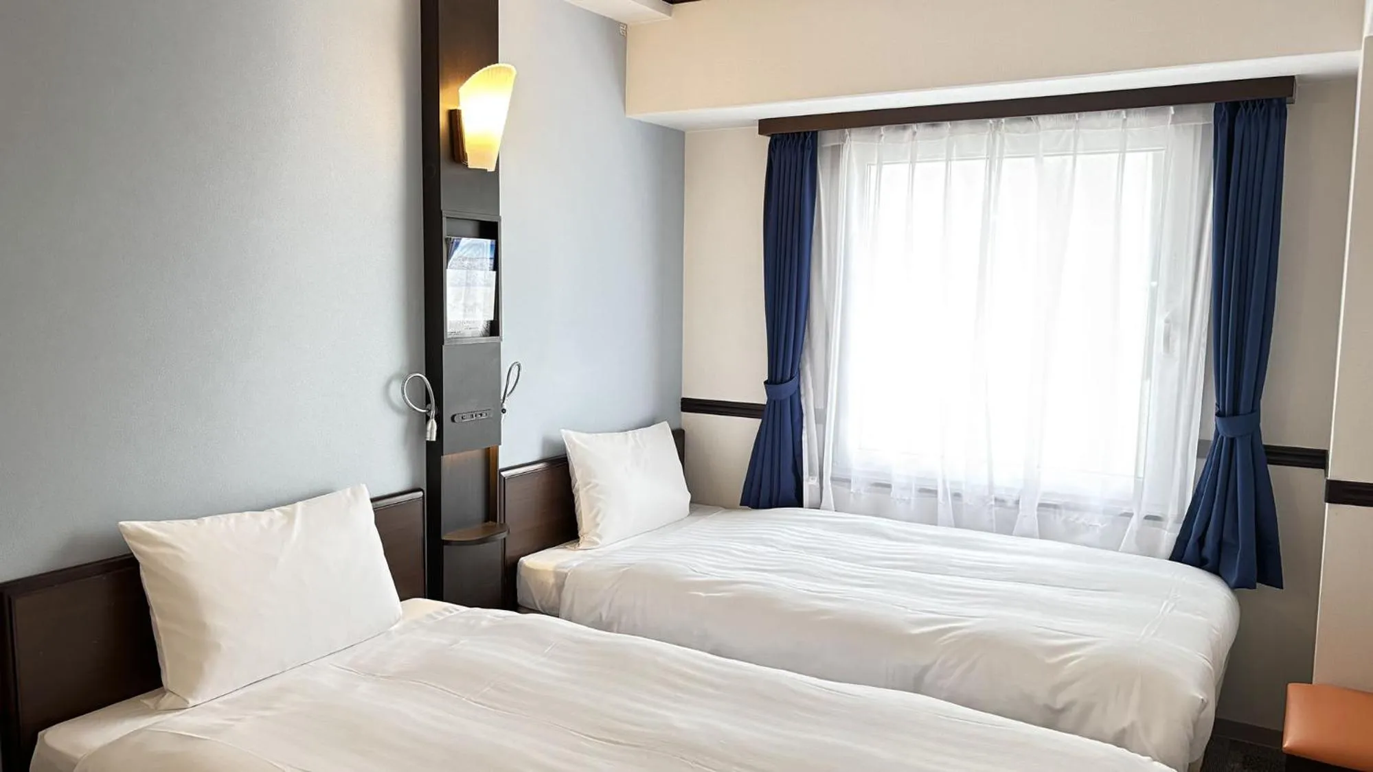 Bedroom, Bed in Toyoko Inn Tokyo Seibu Ikebukuro sen Higashi kurume eki Nishi guchi