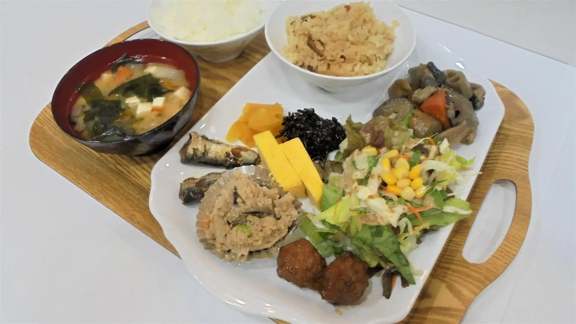 Food in Toyoko Inn Kintetsu Yokkaichi eki Kita guchi Food in Toyoko Inn Kintetsu Yokkaichi eki Kita guchi