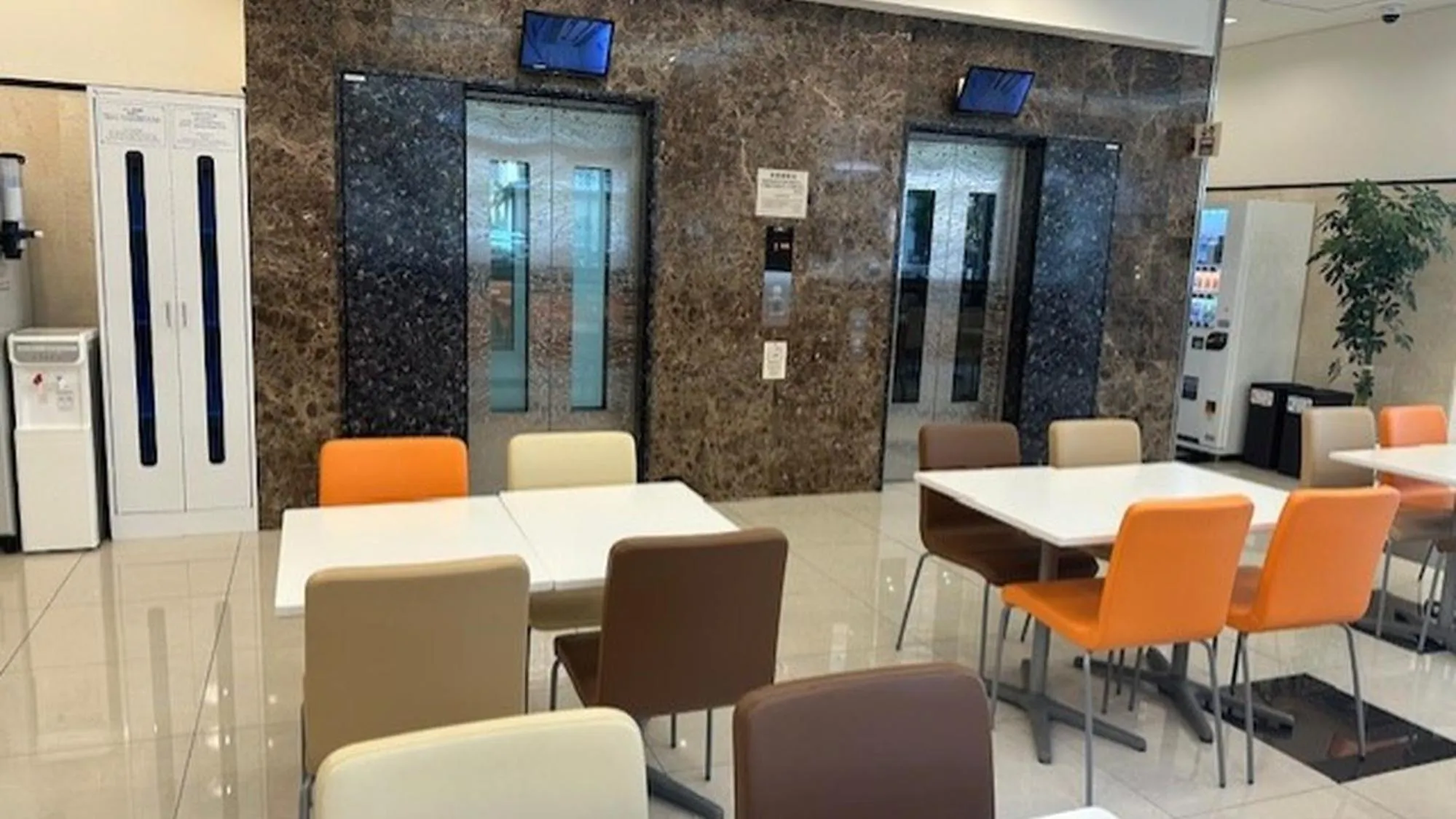 Lobby or reception in Toyoko Inn Tokyo Fuchu Nambu sen Minami tama Ekimae