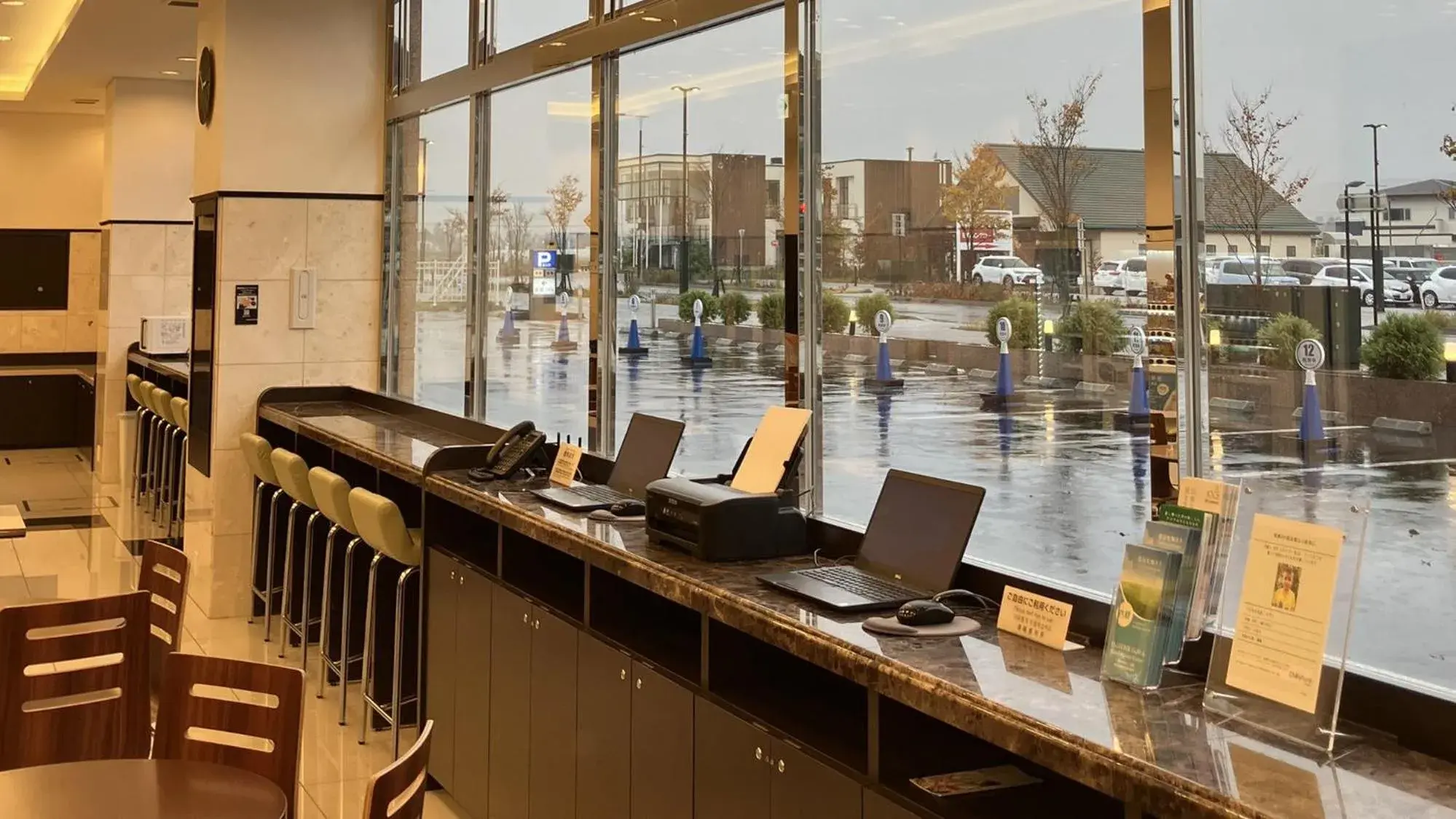 Lobby or reception in Toyoko Inn Hokkaido Shin Hakodate Hokuto eki Minami guchi Lobby or reception in Toyoko Inn Hokkaido Shin Hakodate Hokuto eki Minami guchi