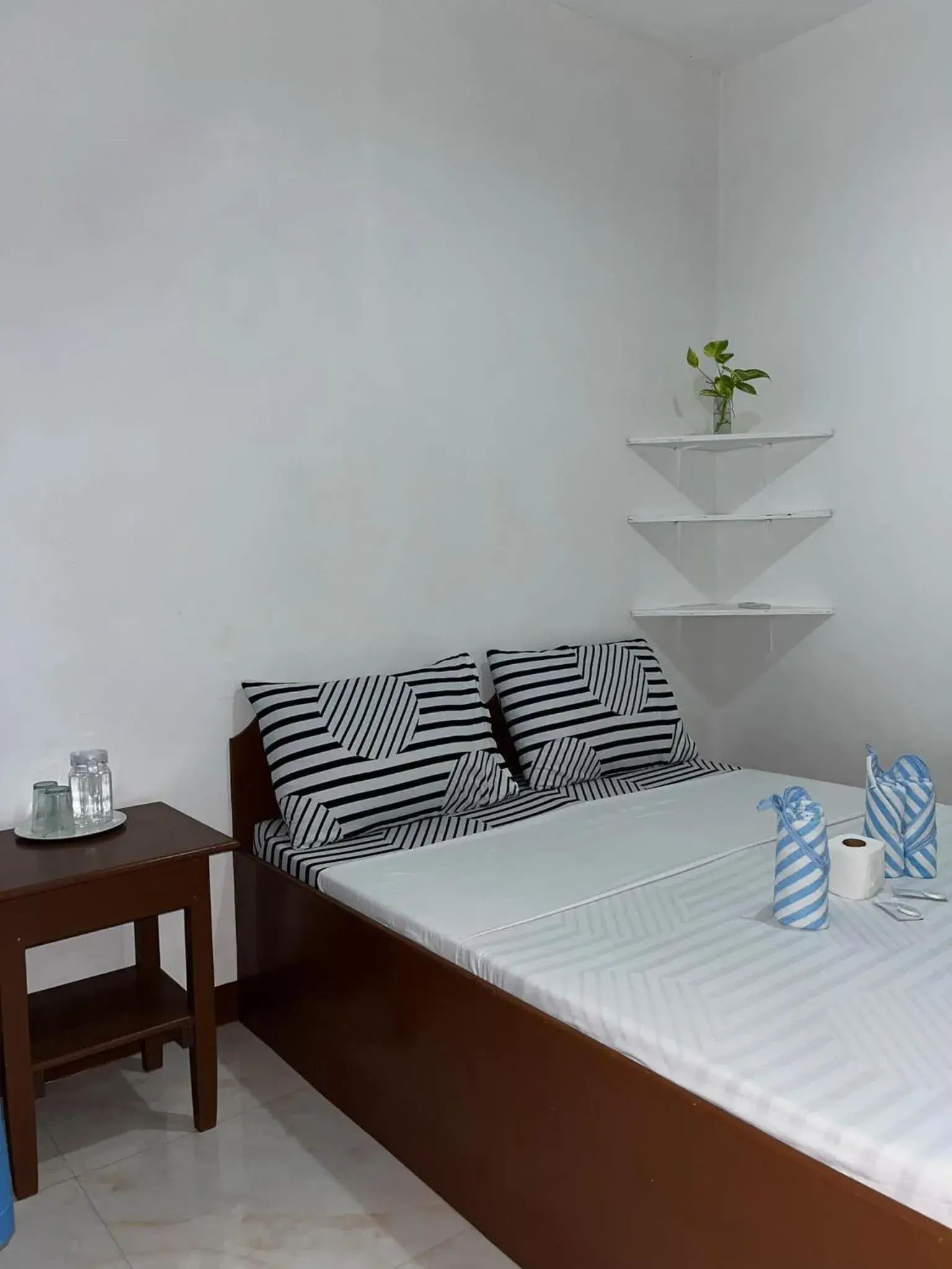 Double or Twin Room with Private Bathroom in Love Vega Hometel El Nido near Beach Double or Twin Room with Private Bathroom in Love Vega Hometel El Nido near Beach