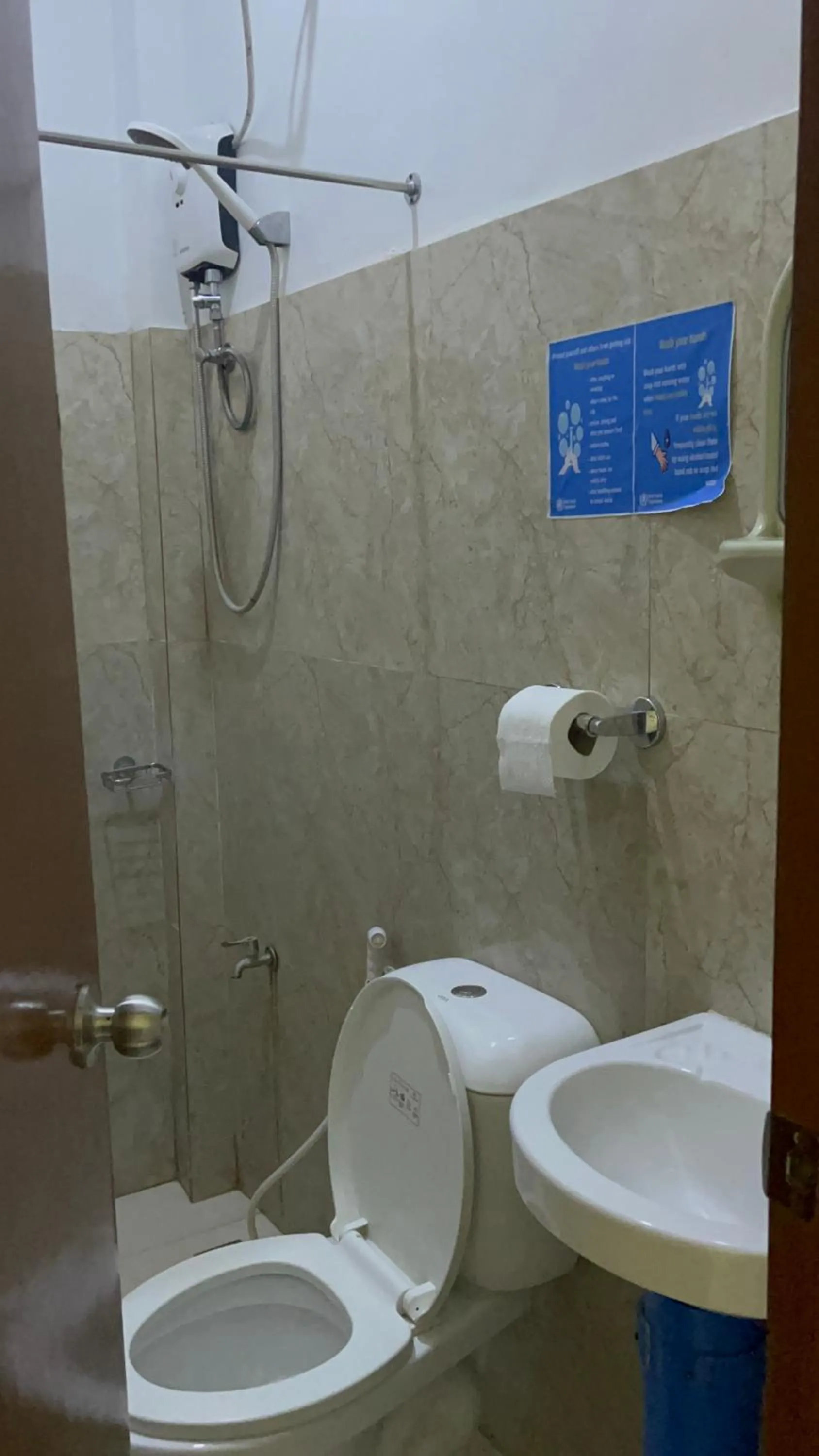 Toilet in Love Vega Hometel