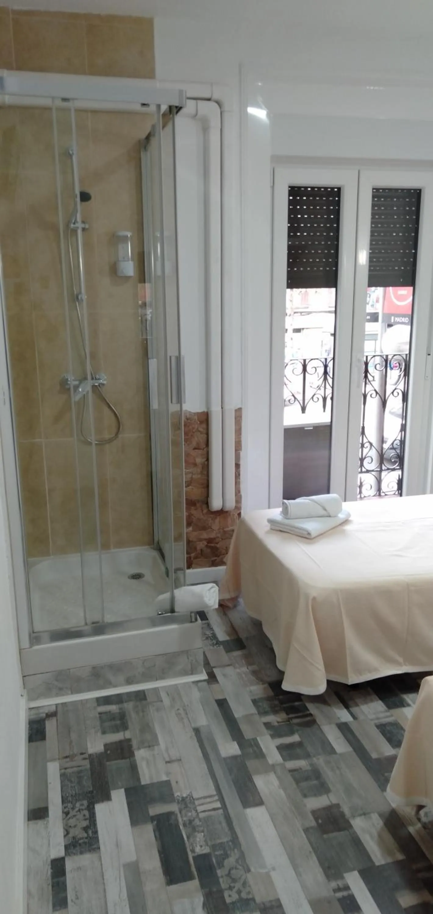 Bed in HOSTAL Noche y Dia