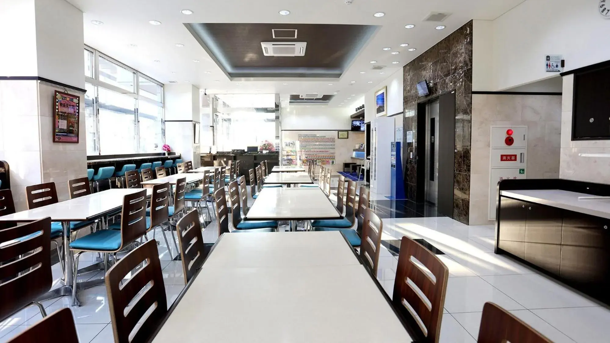 Lobby or reception in Toyoko Inn Fukuyama-eki Shinkansen Minami-guchi Lobby or reception in Toyoko Inn Fukuyama-eki Shinkansen Minami-guchi