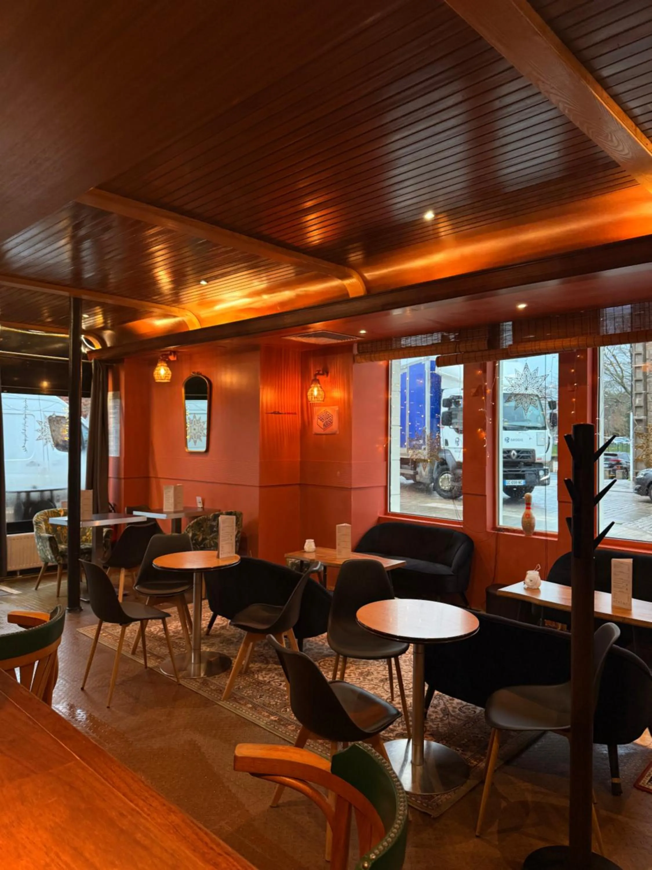 Restaurant/places to eat in Brit Hotel L'Arrivée Guingamp