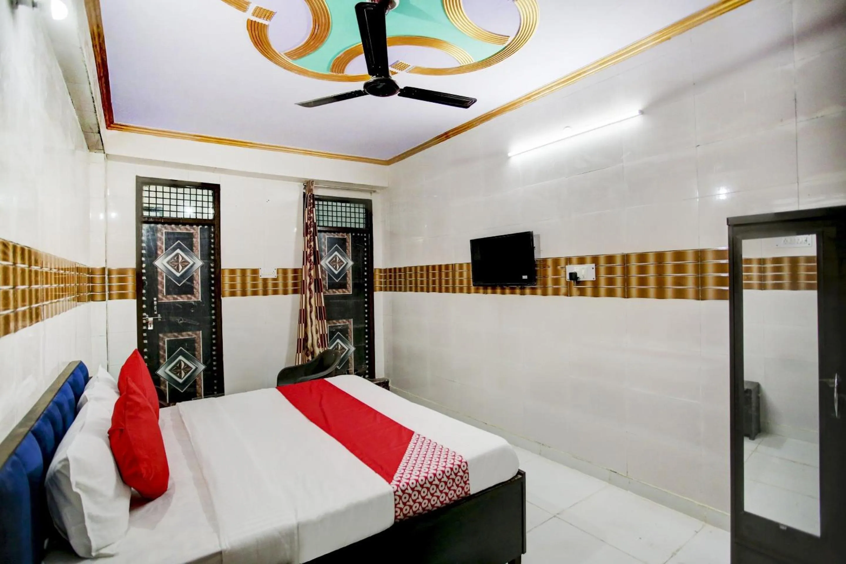 Bedroom in Hotel O by OYO DS Palace