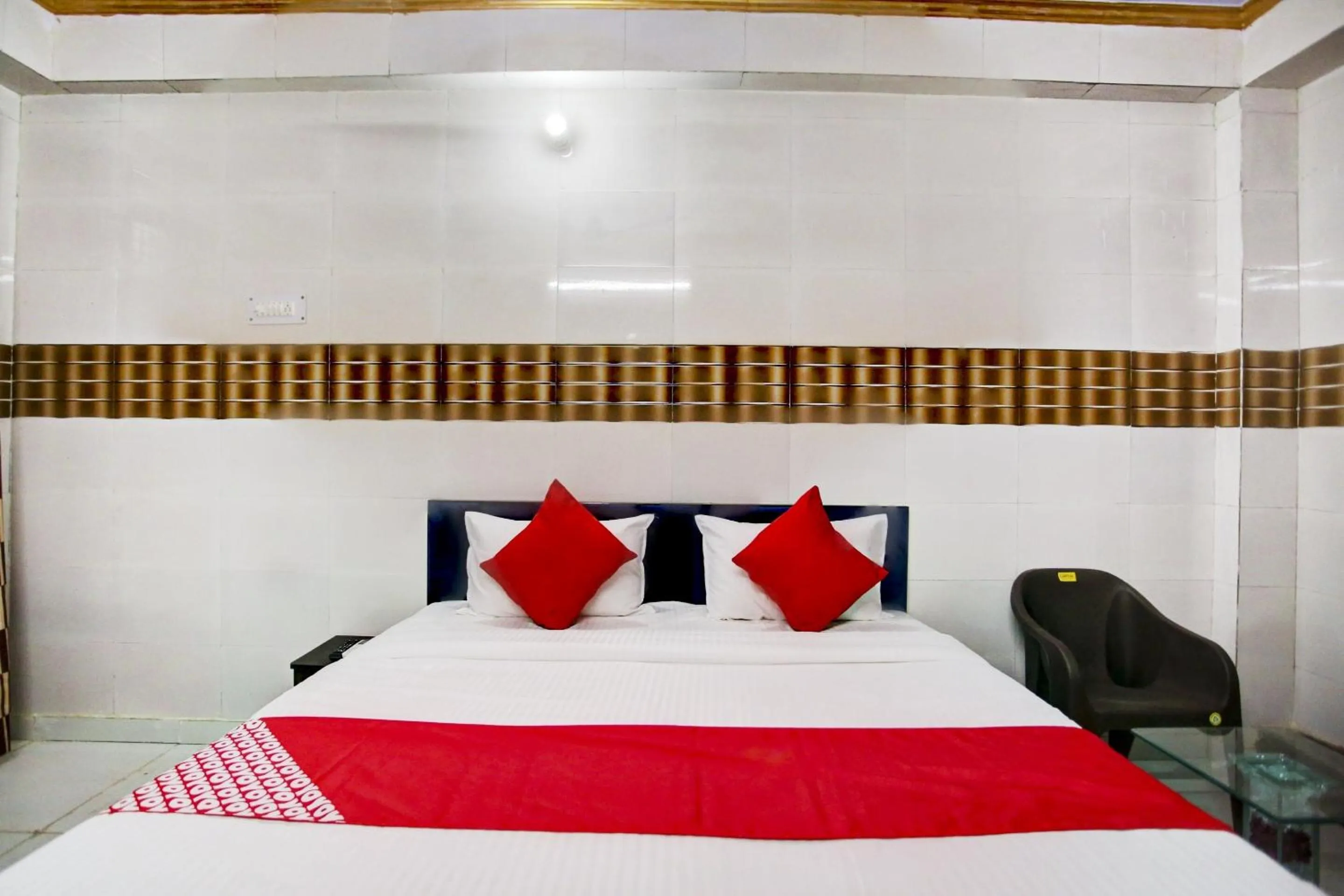 Bedroom, Bed in Hotel O by OYO DS Palace