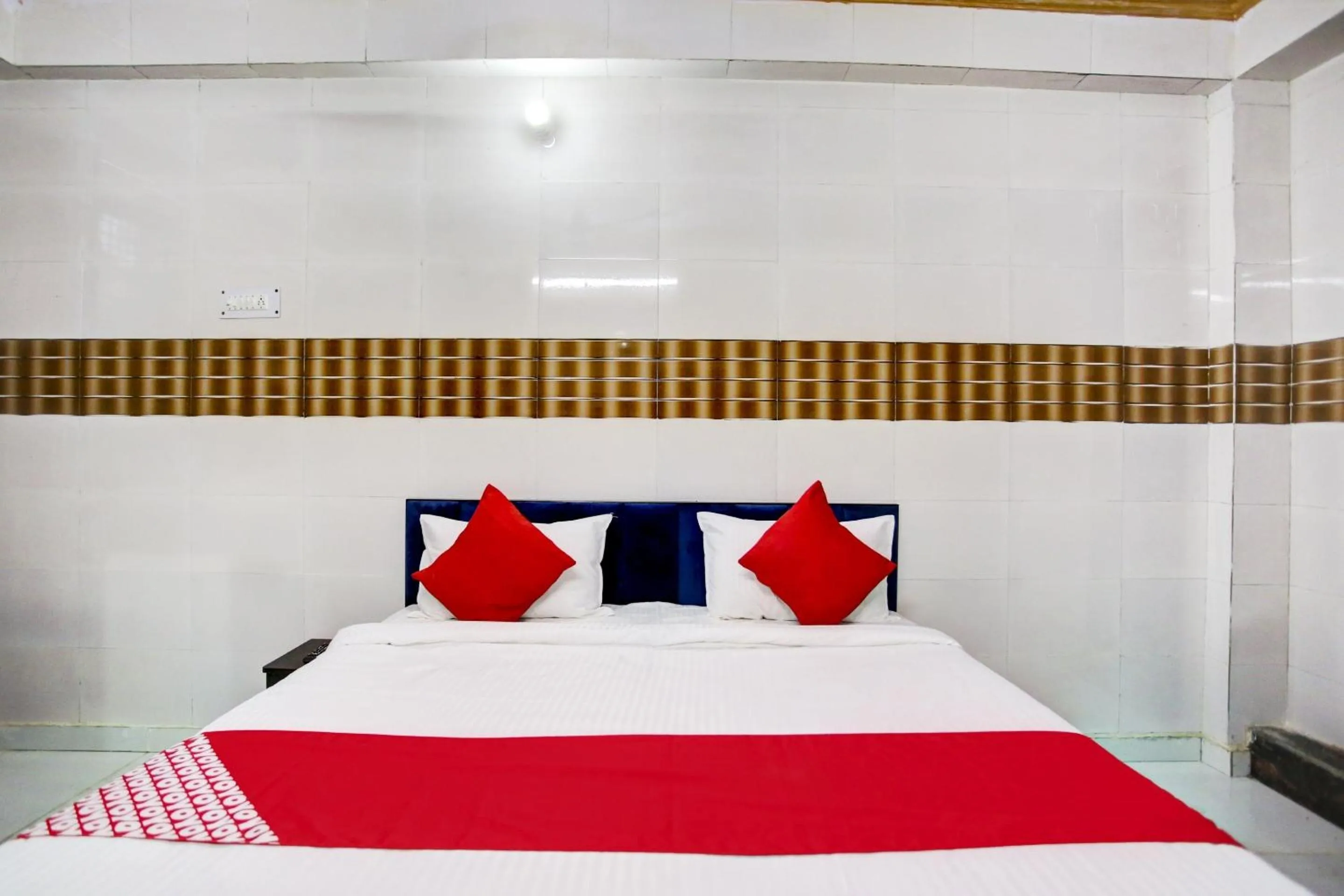 Bedroom, Bed in Hotel O by OYO DS Palace