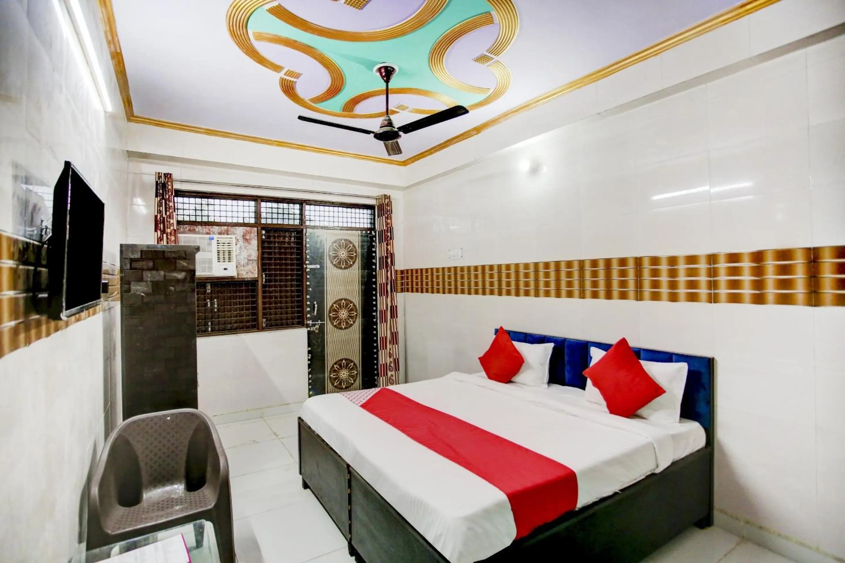 Bedroom, Bed in Hotel O by OYO DS Palace