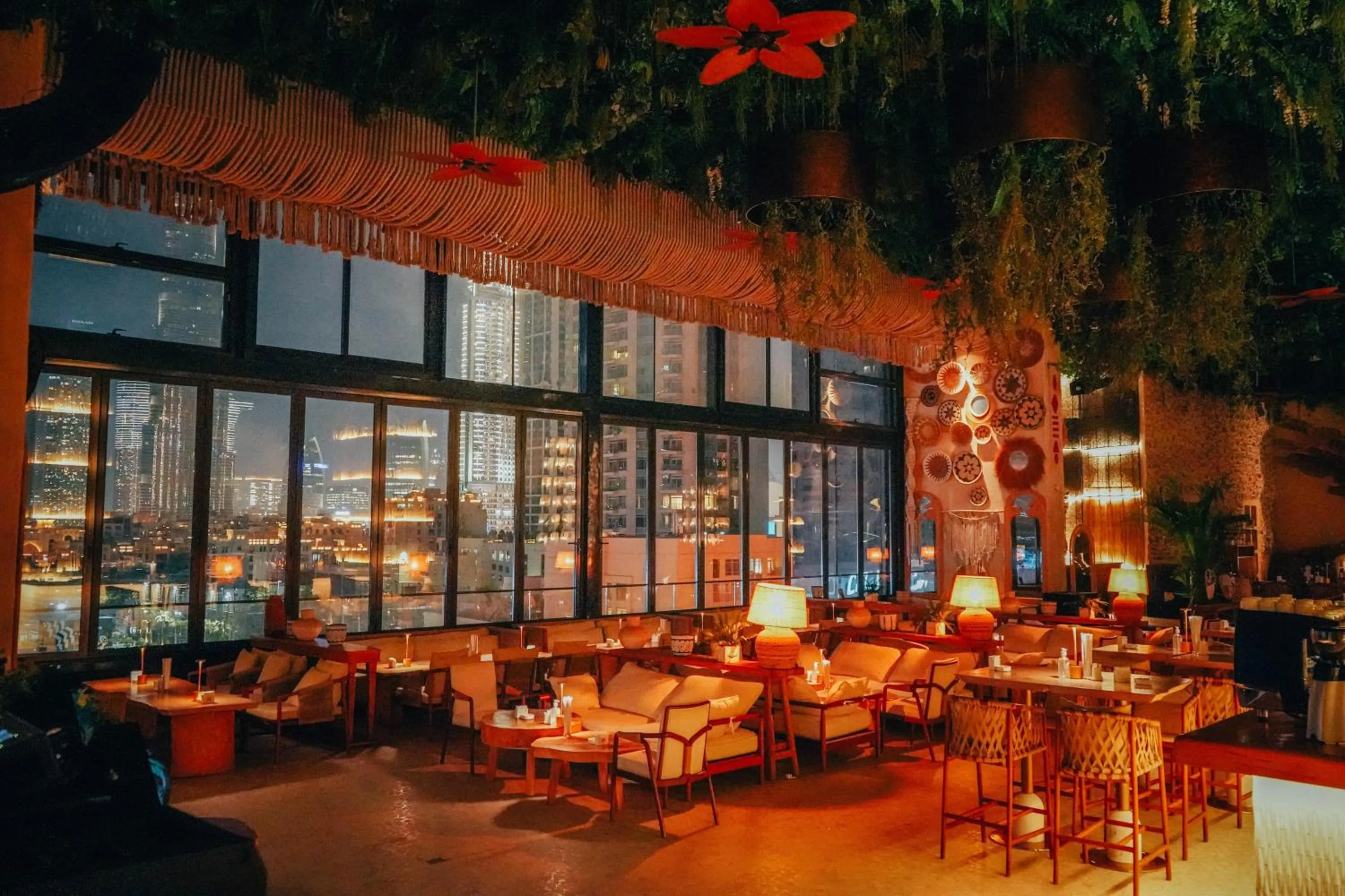 Nightclub / DJ in Ramee Dream Hotel Downtown