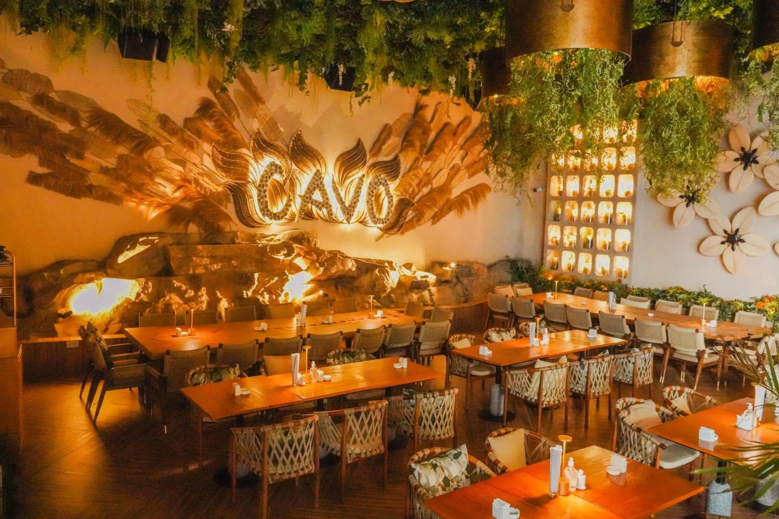 Nightclub / DJ in Ramee Dream Hotel Downtown