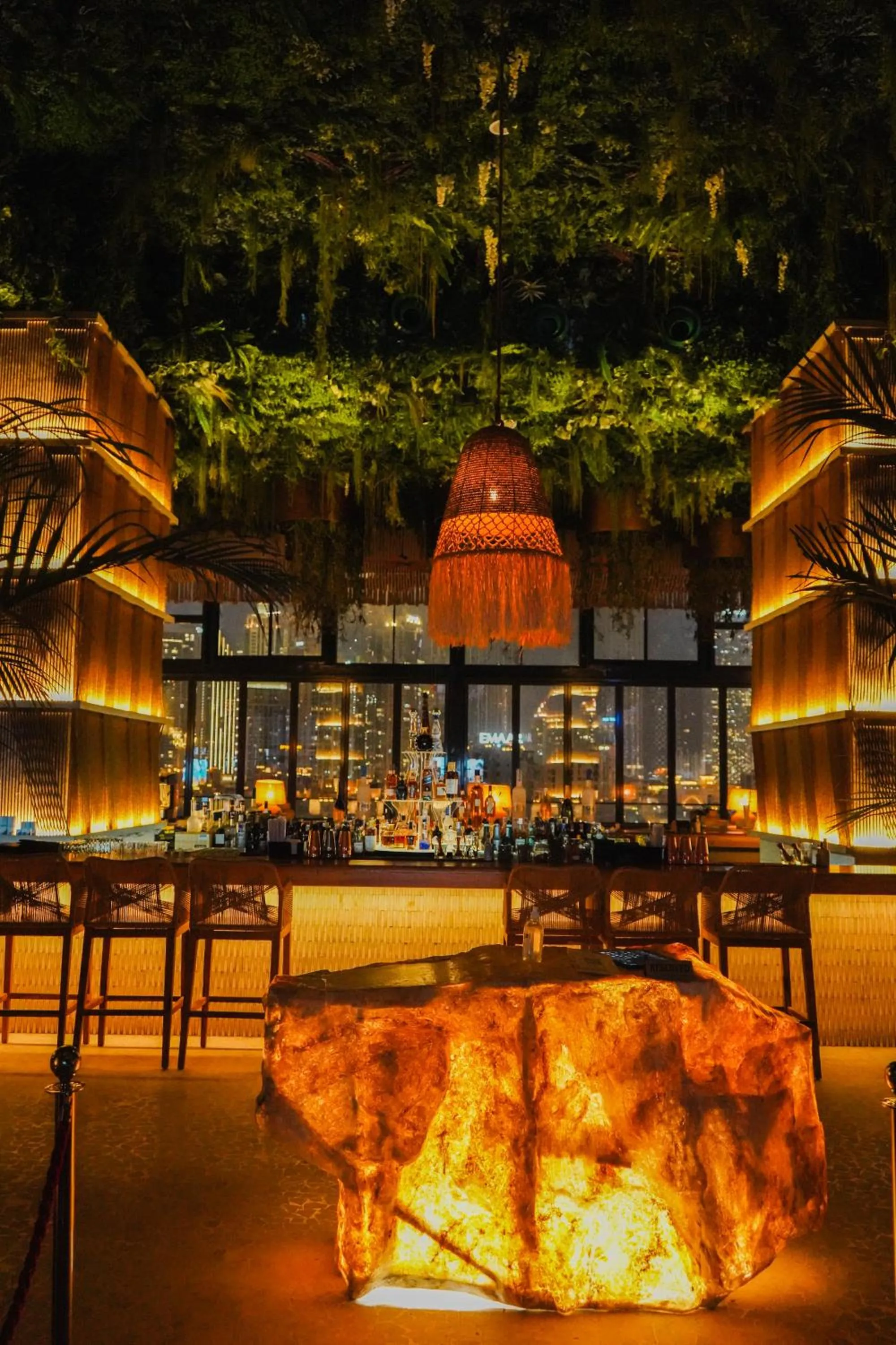 Nightclub / DJ in Ramee Dream Hotel Downtown