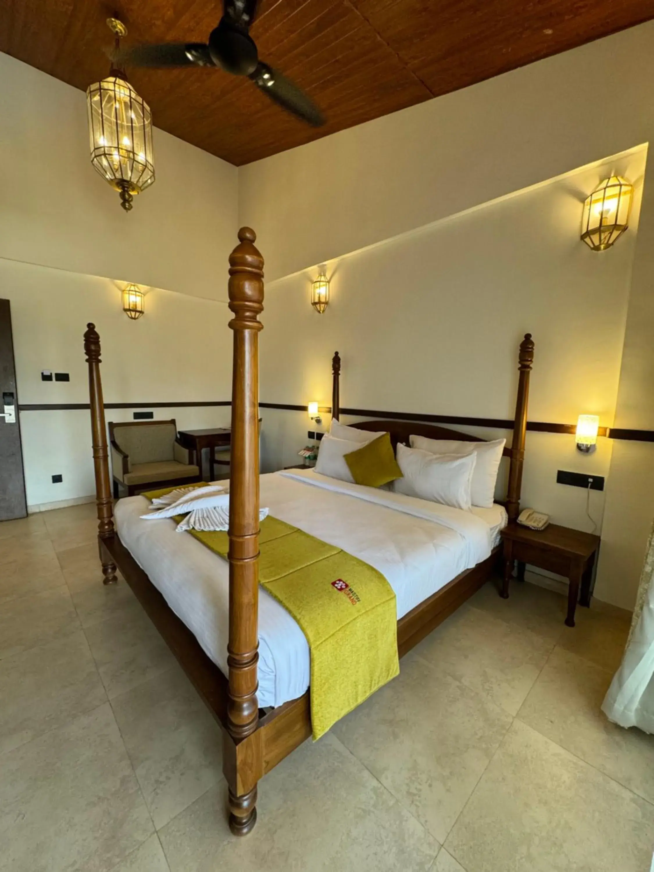 Bed in Mastiff Grand La Villae Bed in Mastiff Grand La Villae