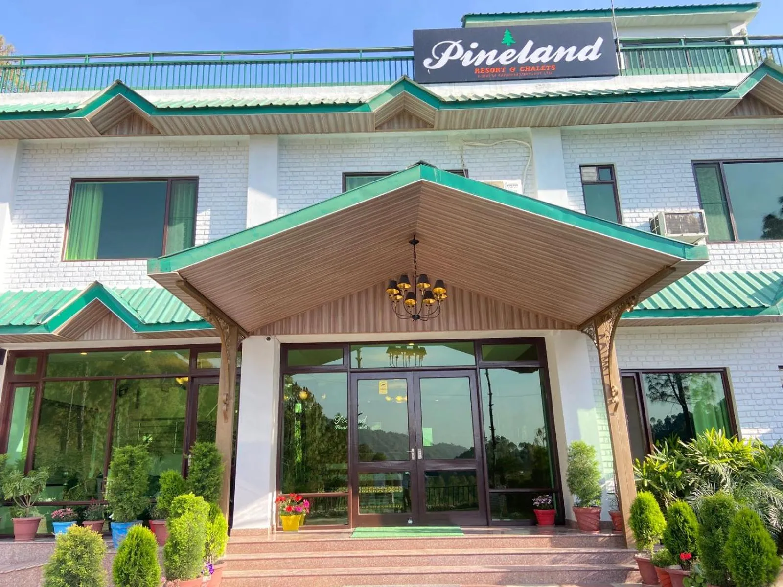 Property building in Pineland Resorts & Chalets Kasauli