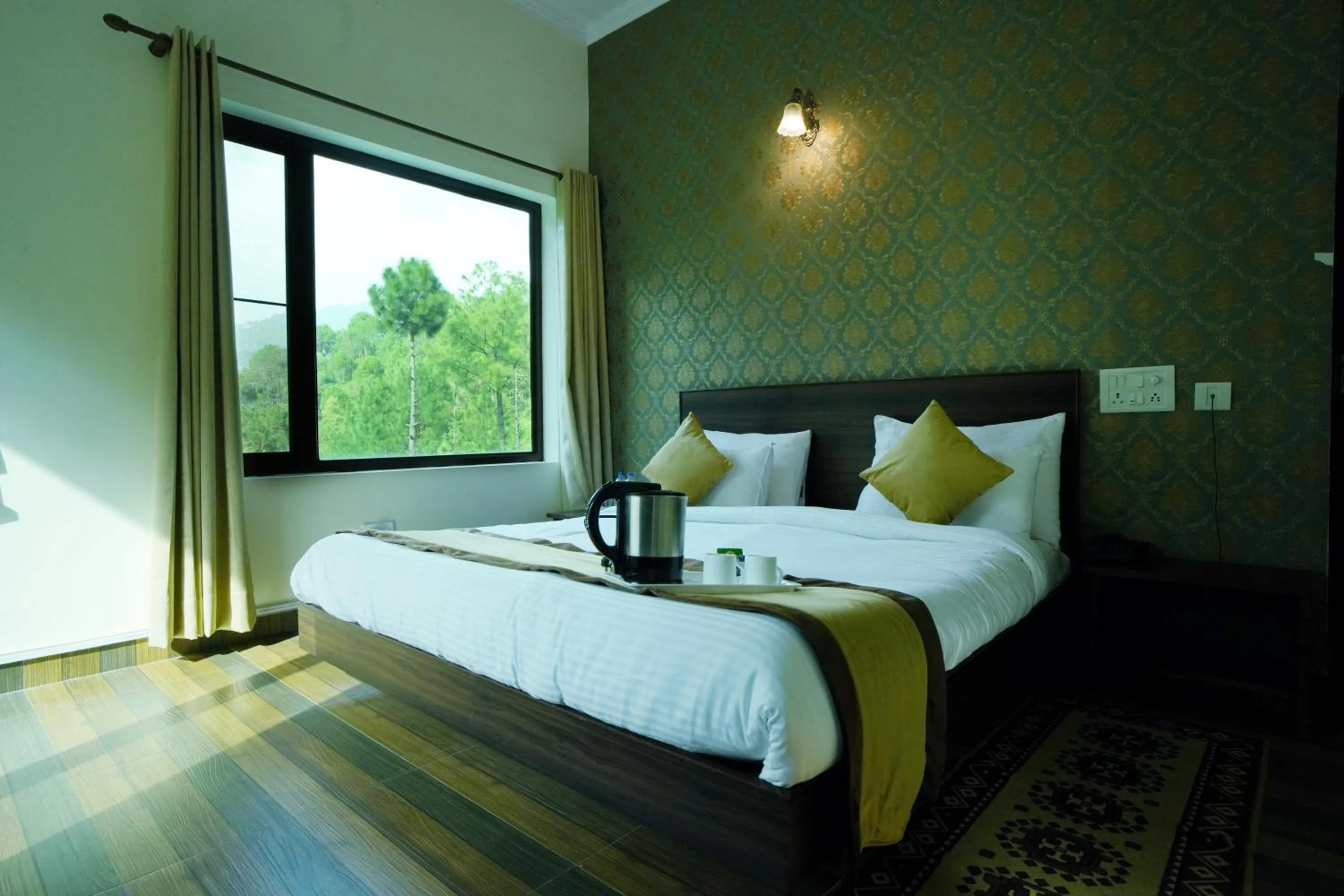 Bedroom, Bed in Pineland Resorts & Chalets Kasauli