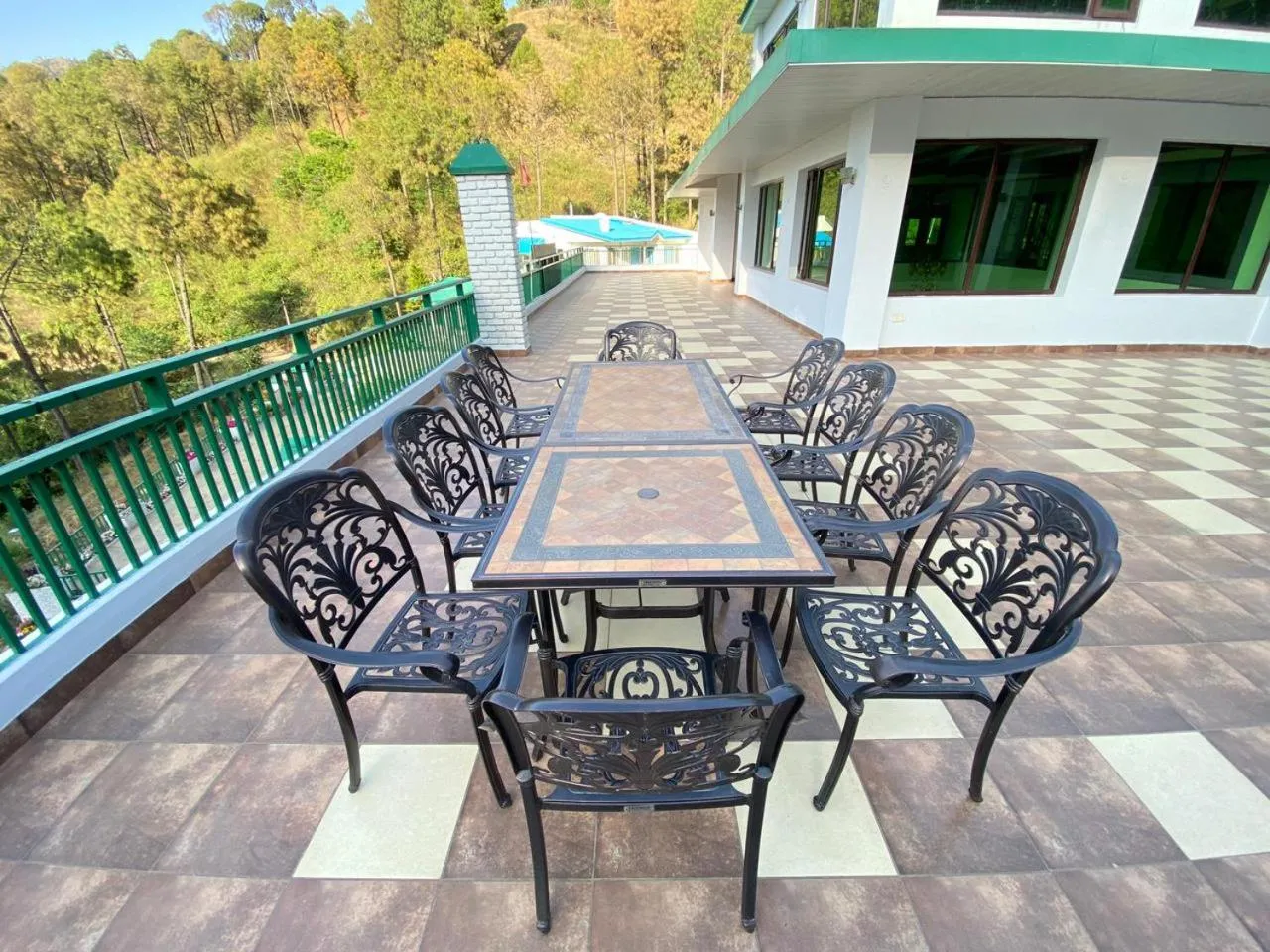 Balcony/Terrace in Pineland Resorts & Chalets Kasauli
