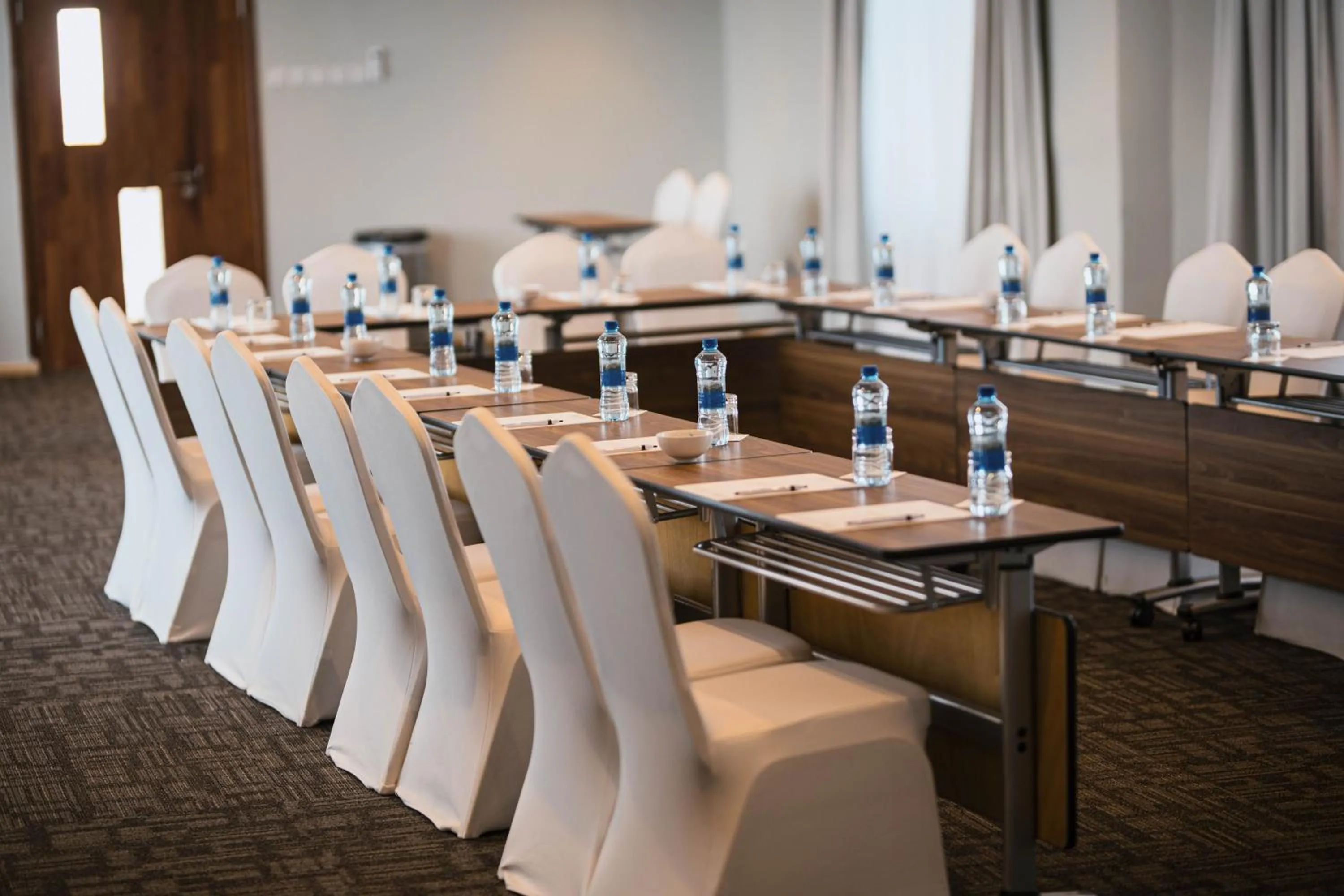 Meeting/conference room in Giraffe Beach Hotel