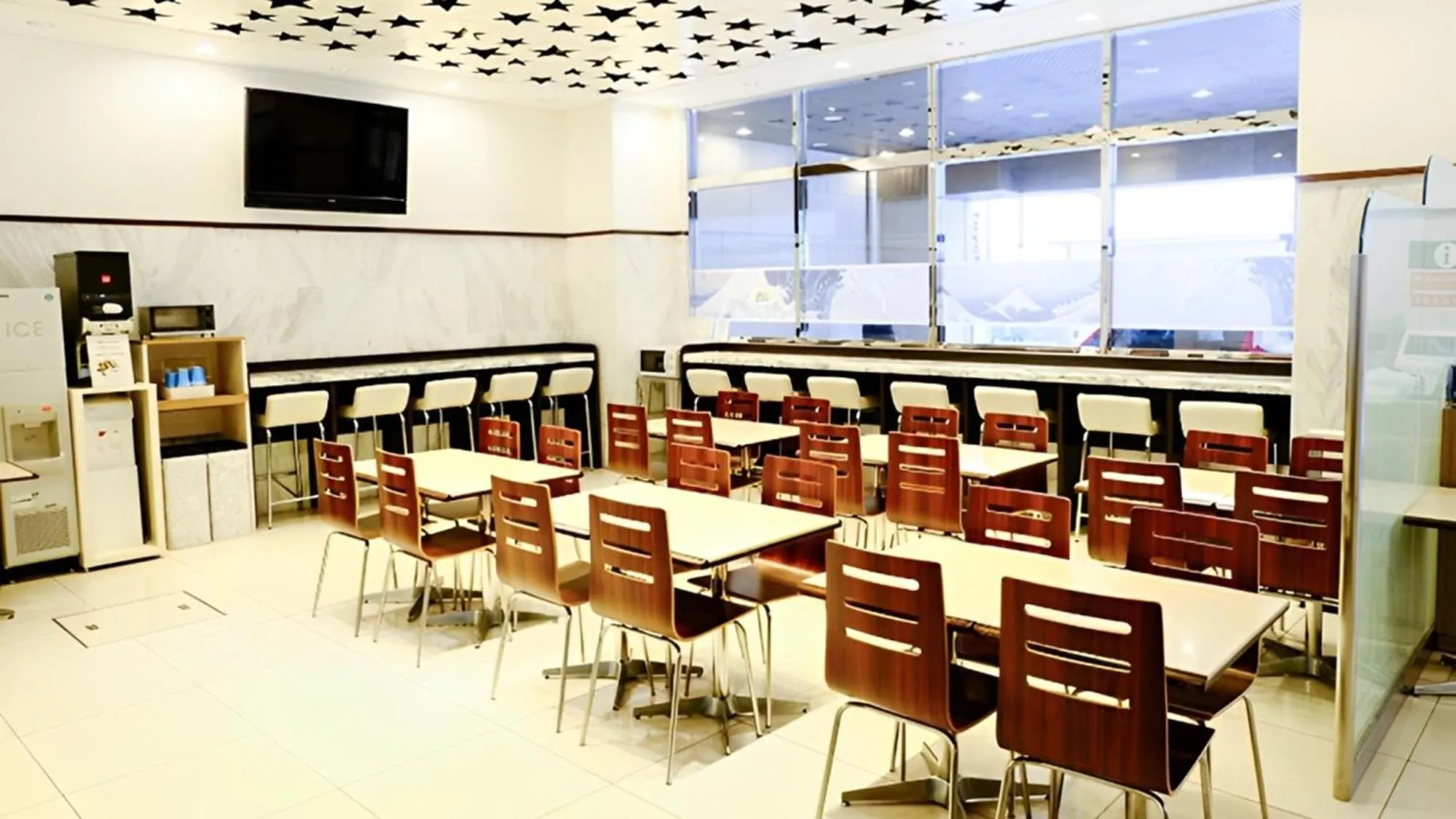 Lobby or reception in Toyoko Inn Tokyo Nihombashi Zeimusho Mae