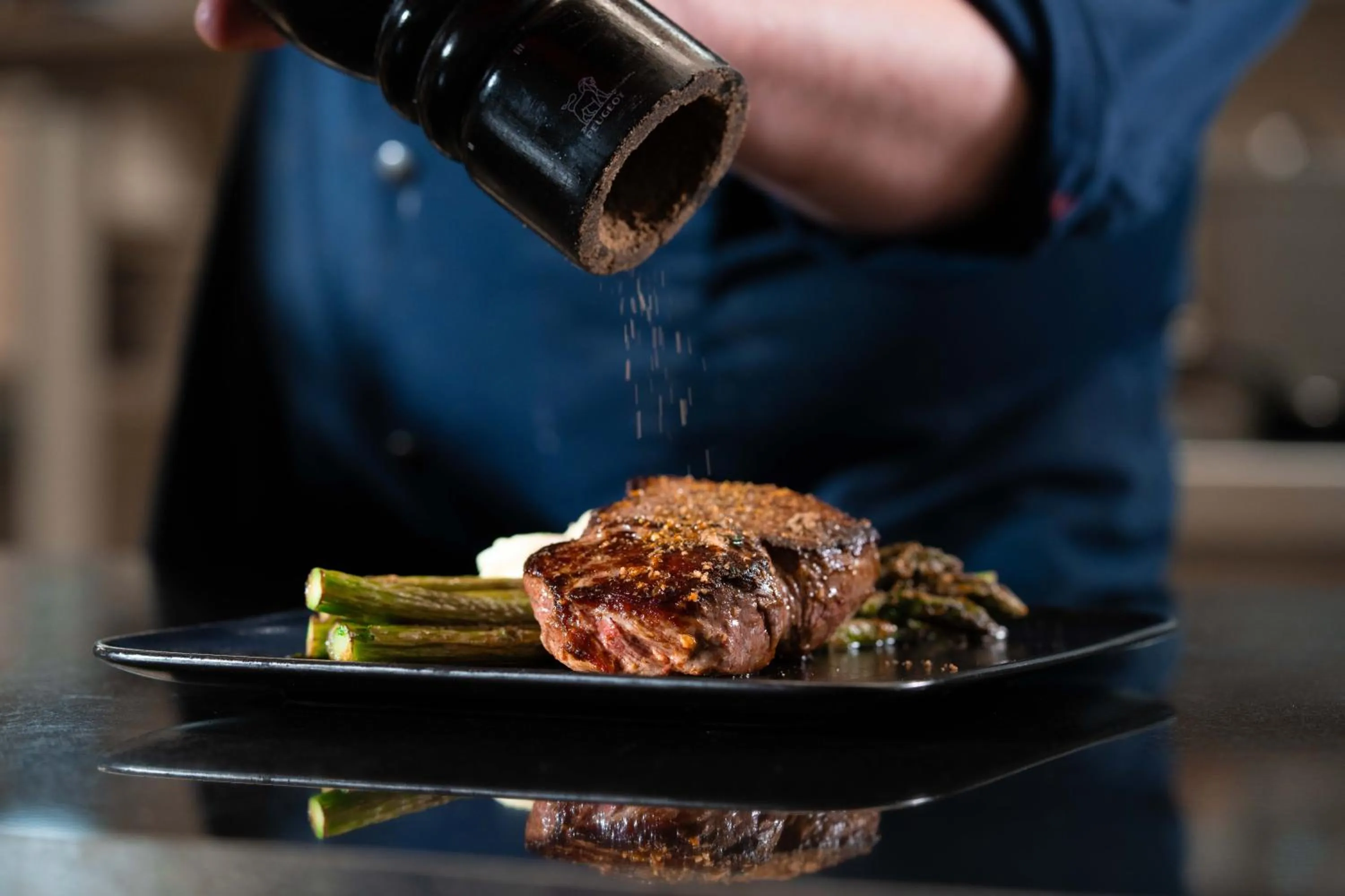 Restaurant/places to eat in GREFIS Hotel München-Gräfelfing