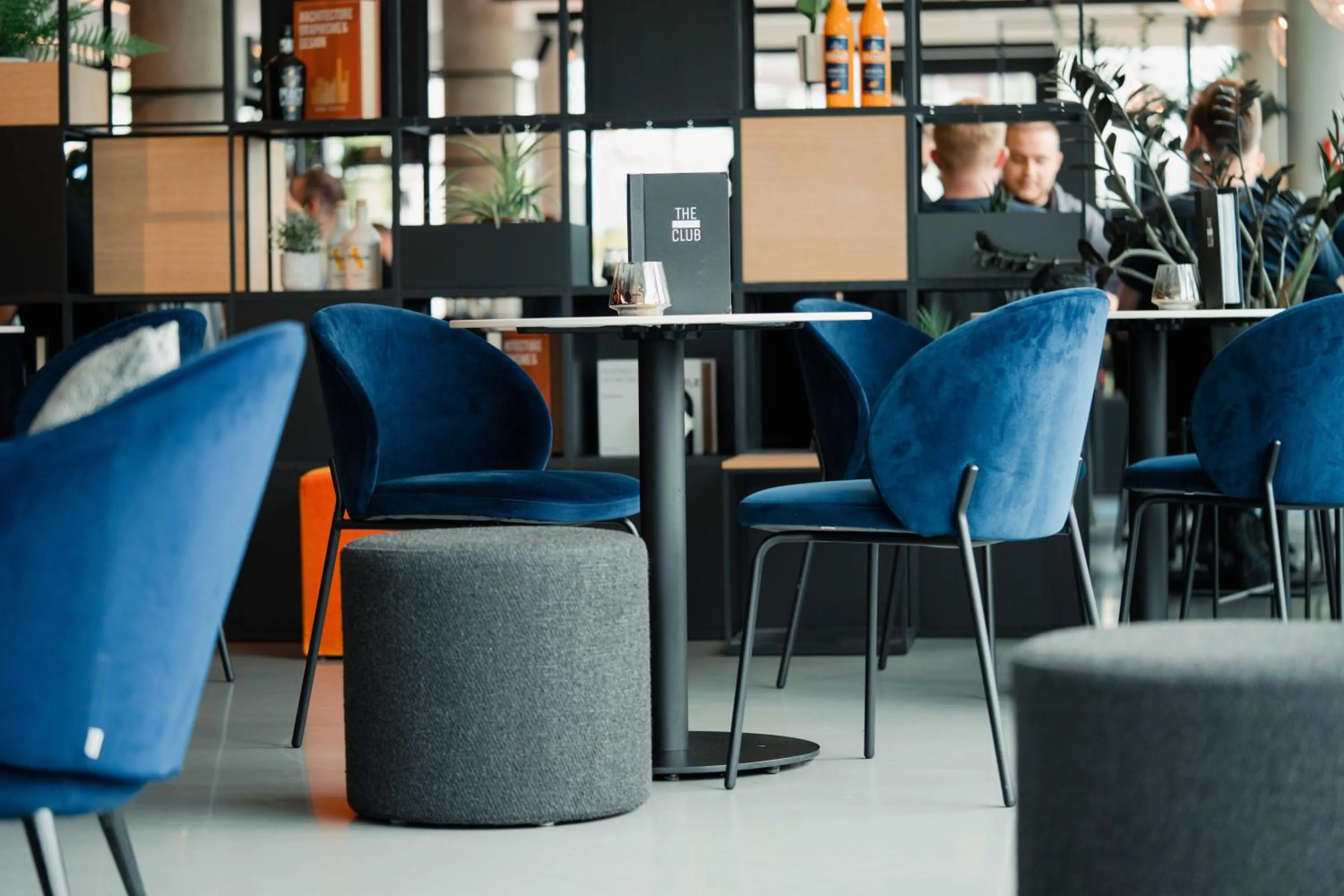 Lounge or bar in GREFIS Hotel München-Gräfelfing