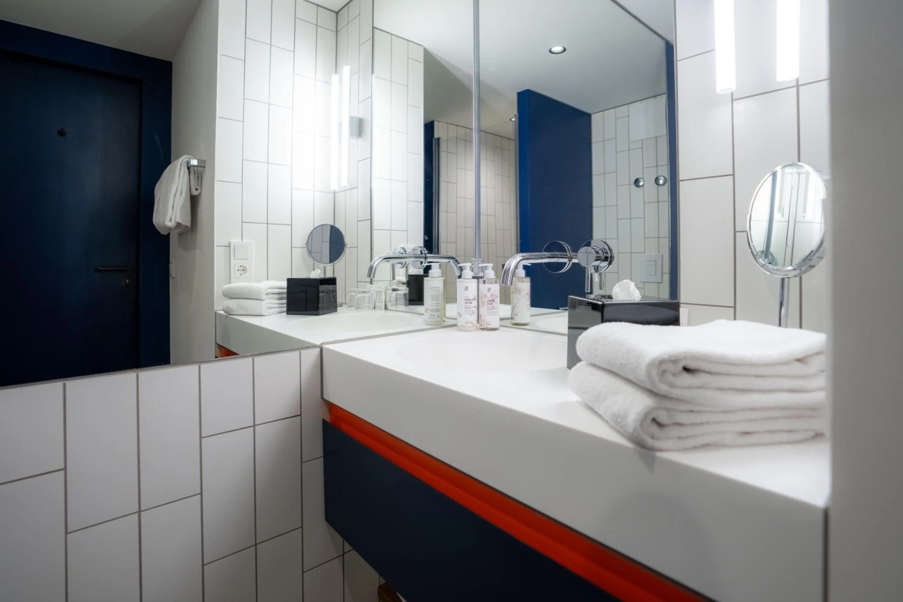 Bathroom in GREFIS Hotel München-Gräfelfing