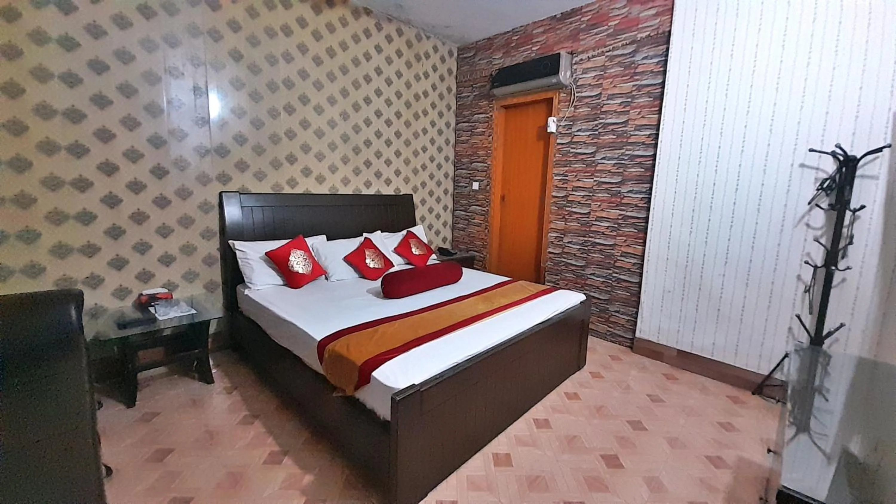 Bed in Hotel Super Seven