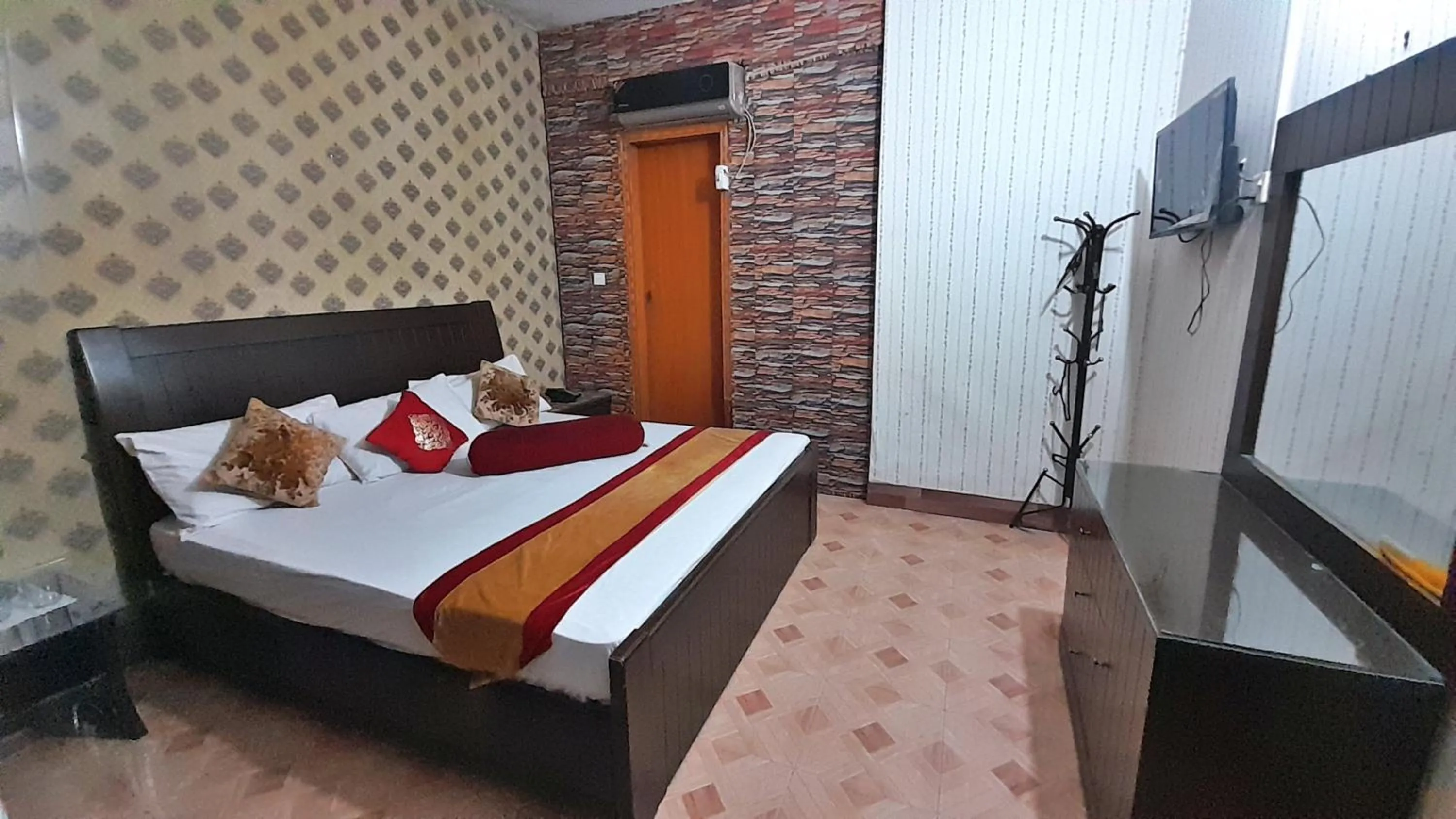 Bed in Hotel Super Seven