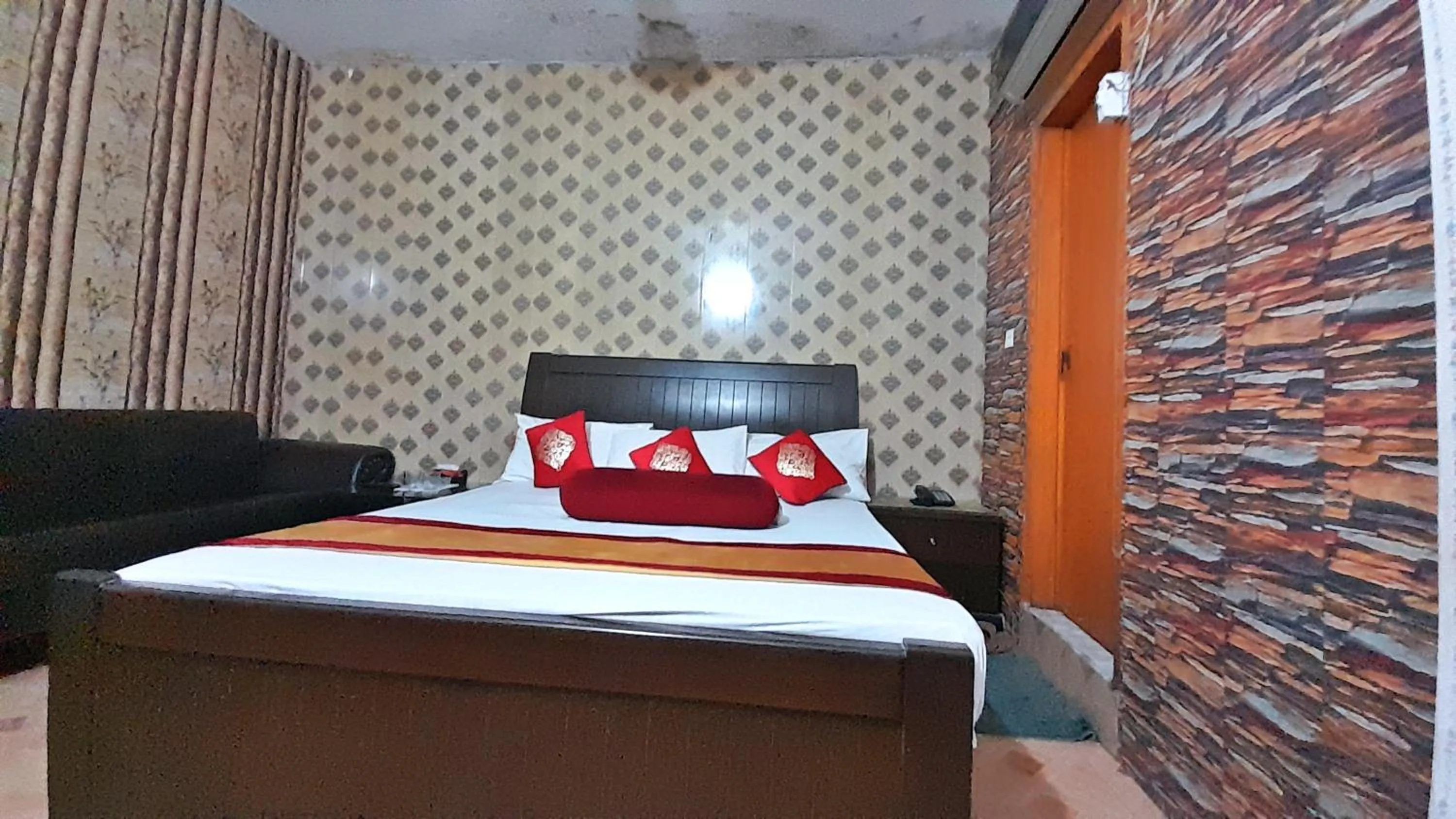 Bed in Hotel Super Seven