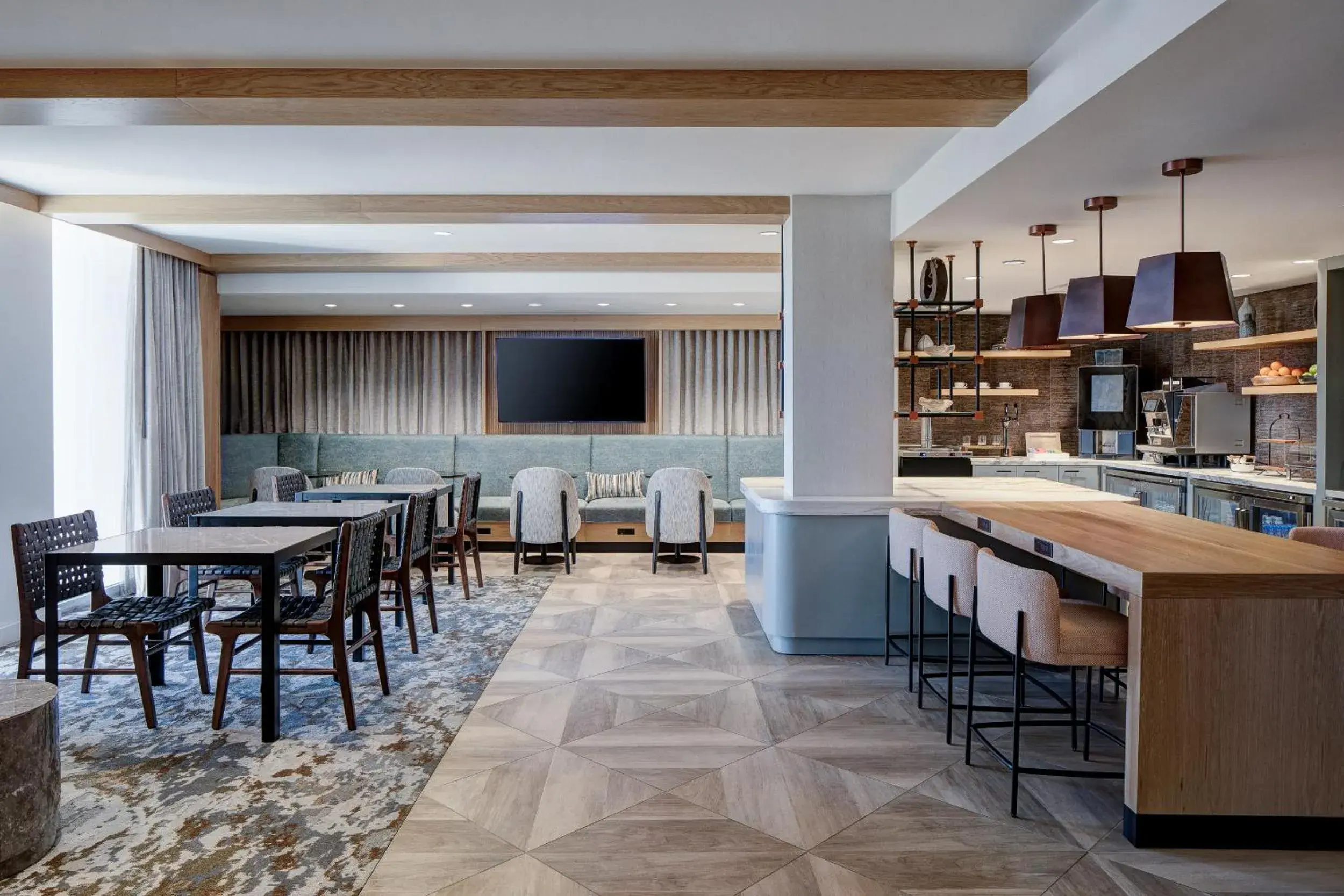 Junior King Suite with Sofa Bed - Club Lounge Access in Sheraton Fort Worth Downtown Hotel Junior King Suite with Sofa Bed - Club Lounge Access in Sheraton Fort Worth Downtown Hotel