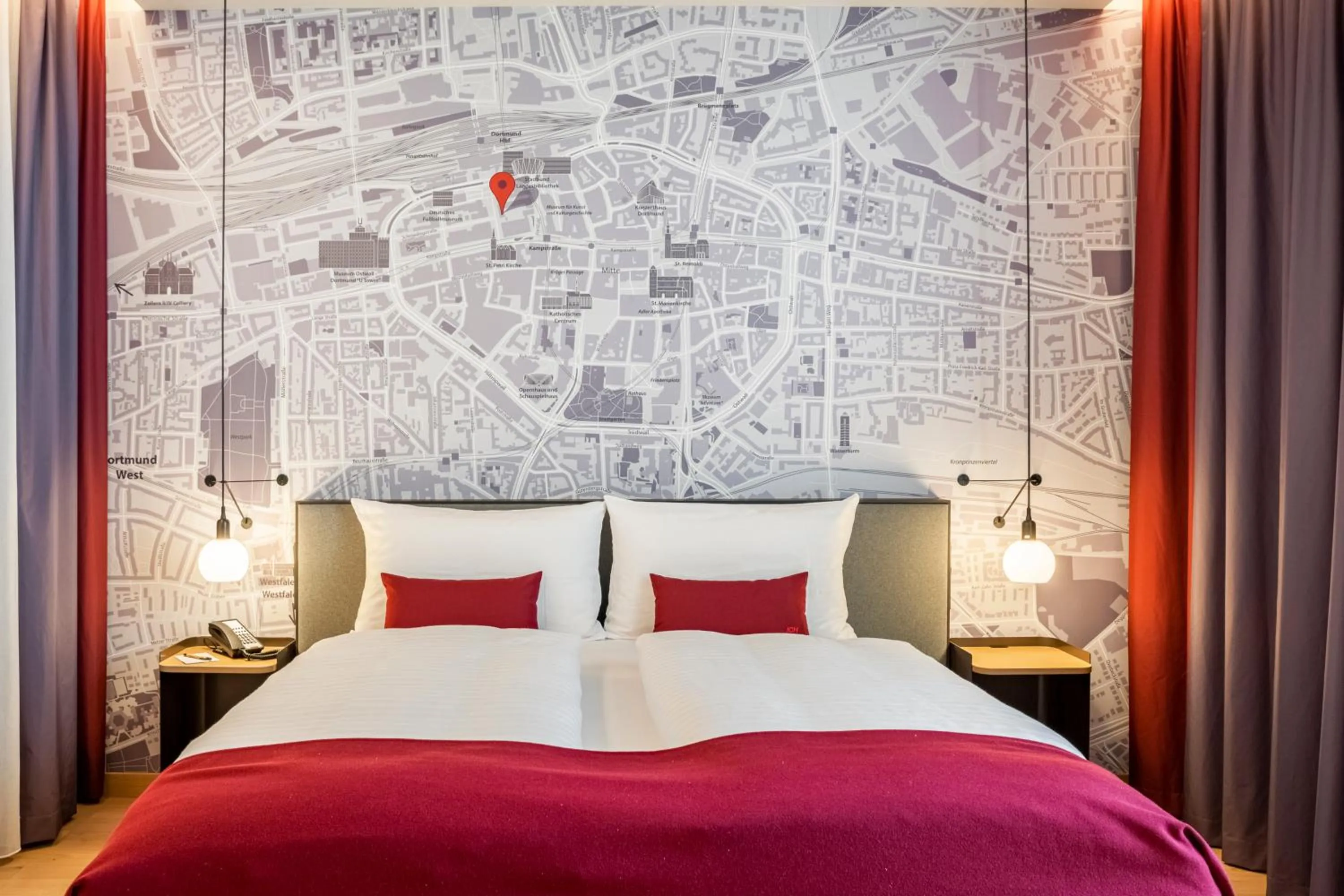 Bed in IntercityHotel Dortmund