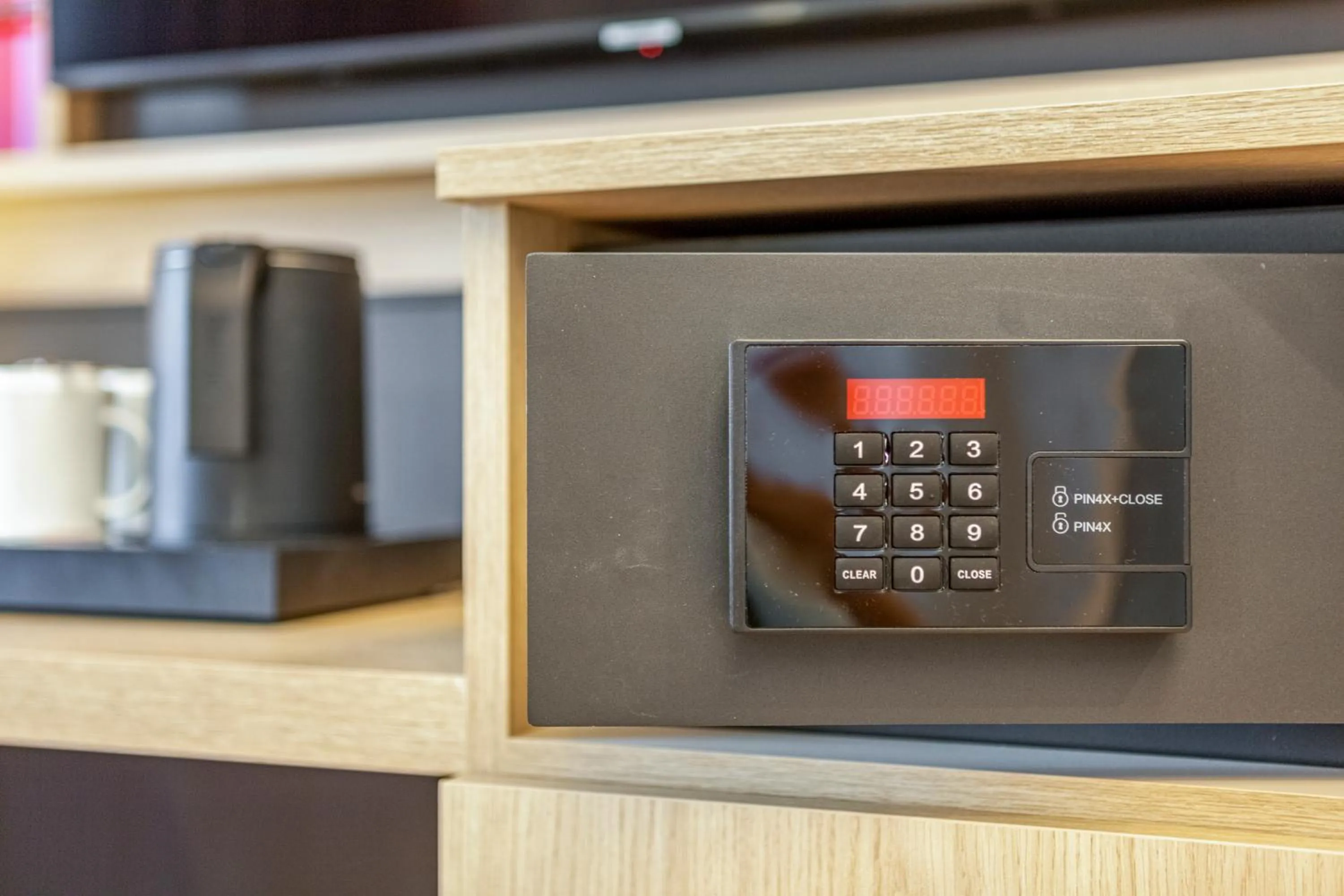 safe in IntercityHotel Dortmund