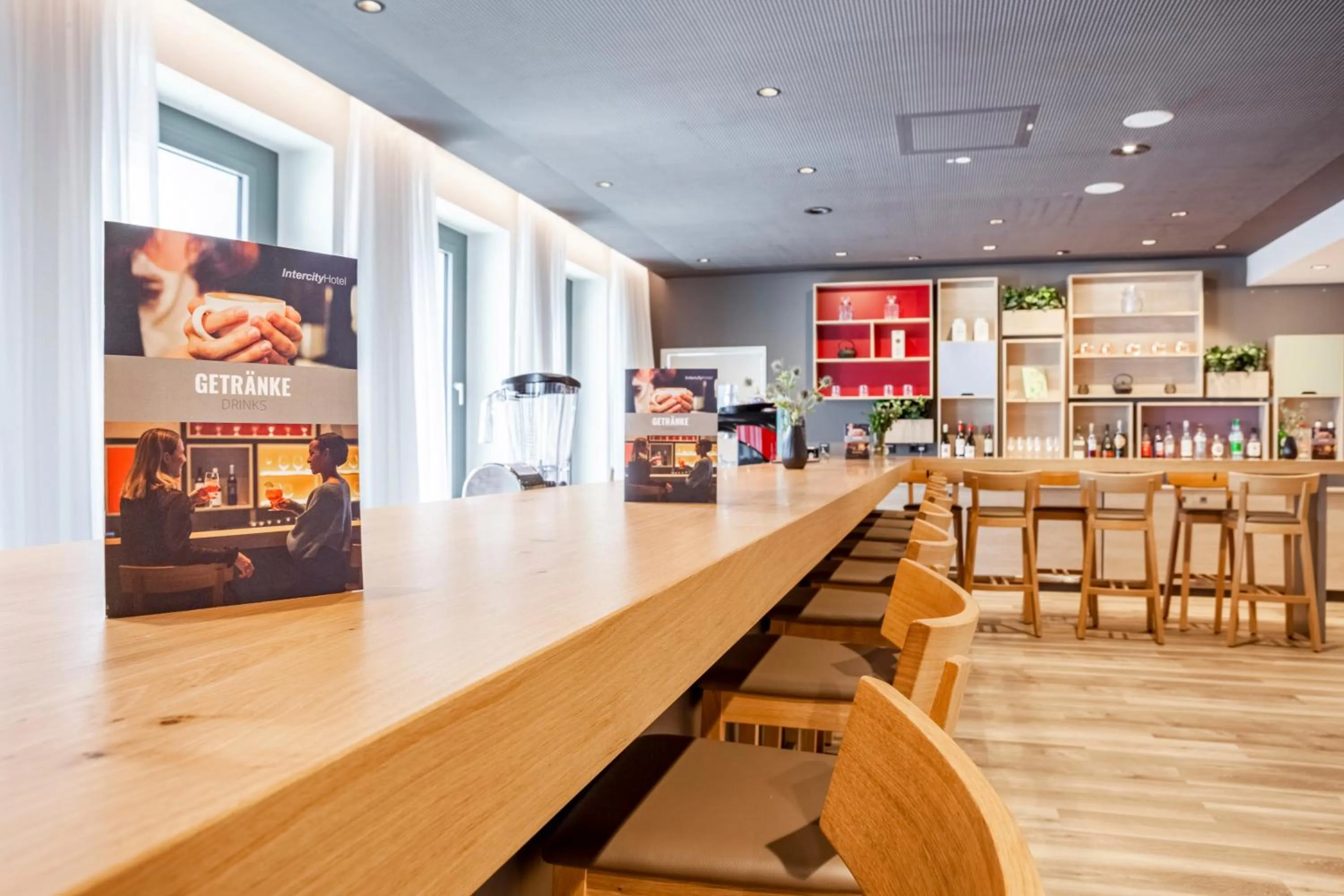 Lounge or bar in IntercityHotel Dortmund