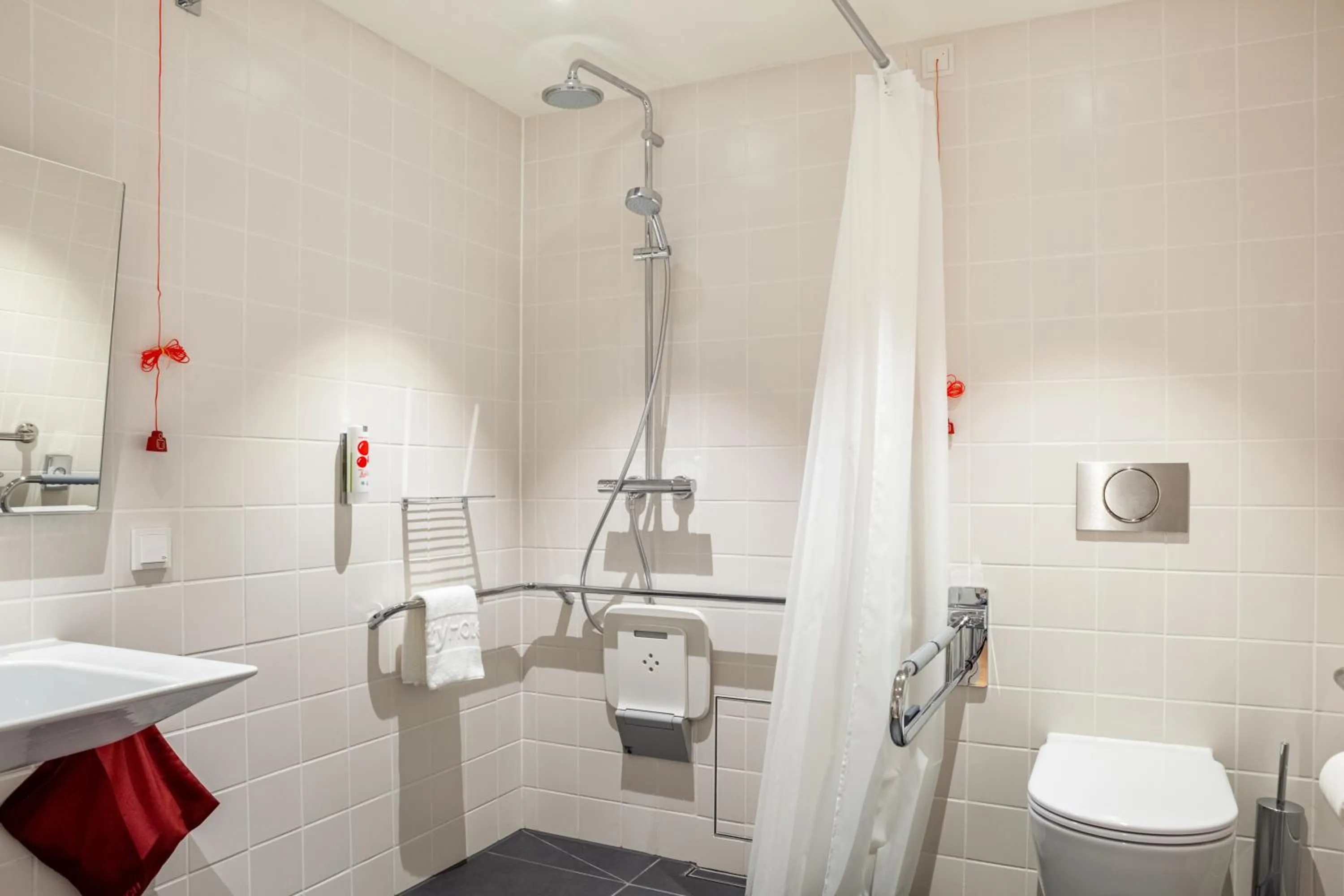 acessibility in IntercityHotel Dortmund