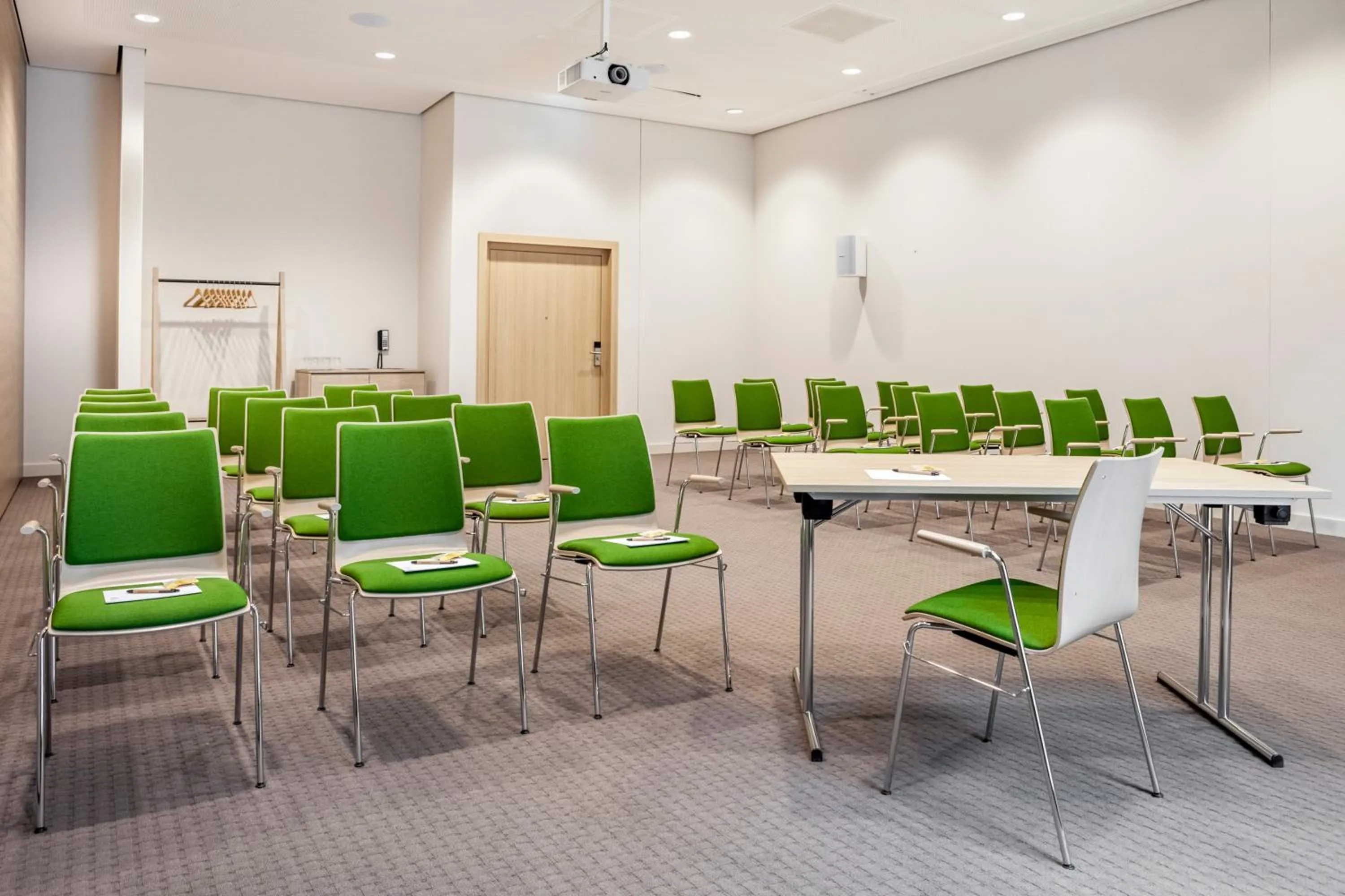 Meeting/conference room in IntercityHotel Dortmund