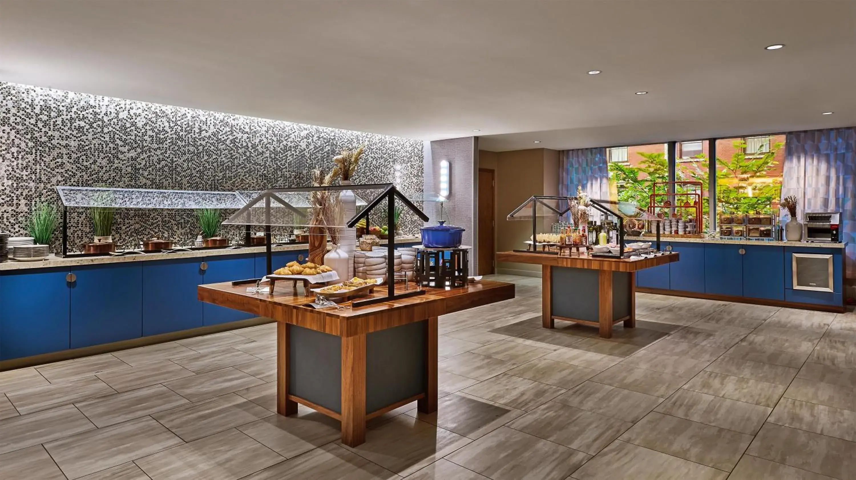 Breakfast in Hyatt Centric Chicago Magnificent Mile Breakfast in Hyatt Centric Chicago Magnificent Mile